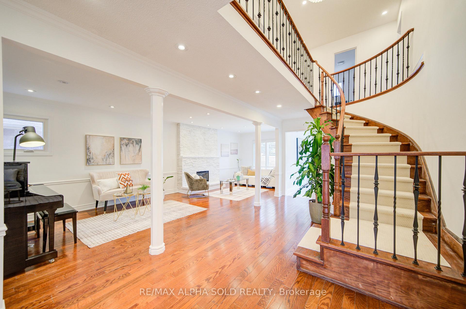 Photo 3 of 474 Raymerville Drive, Markham, Raymerville — HOMEH