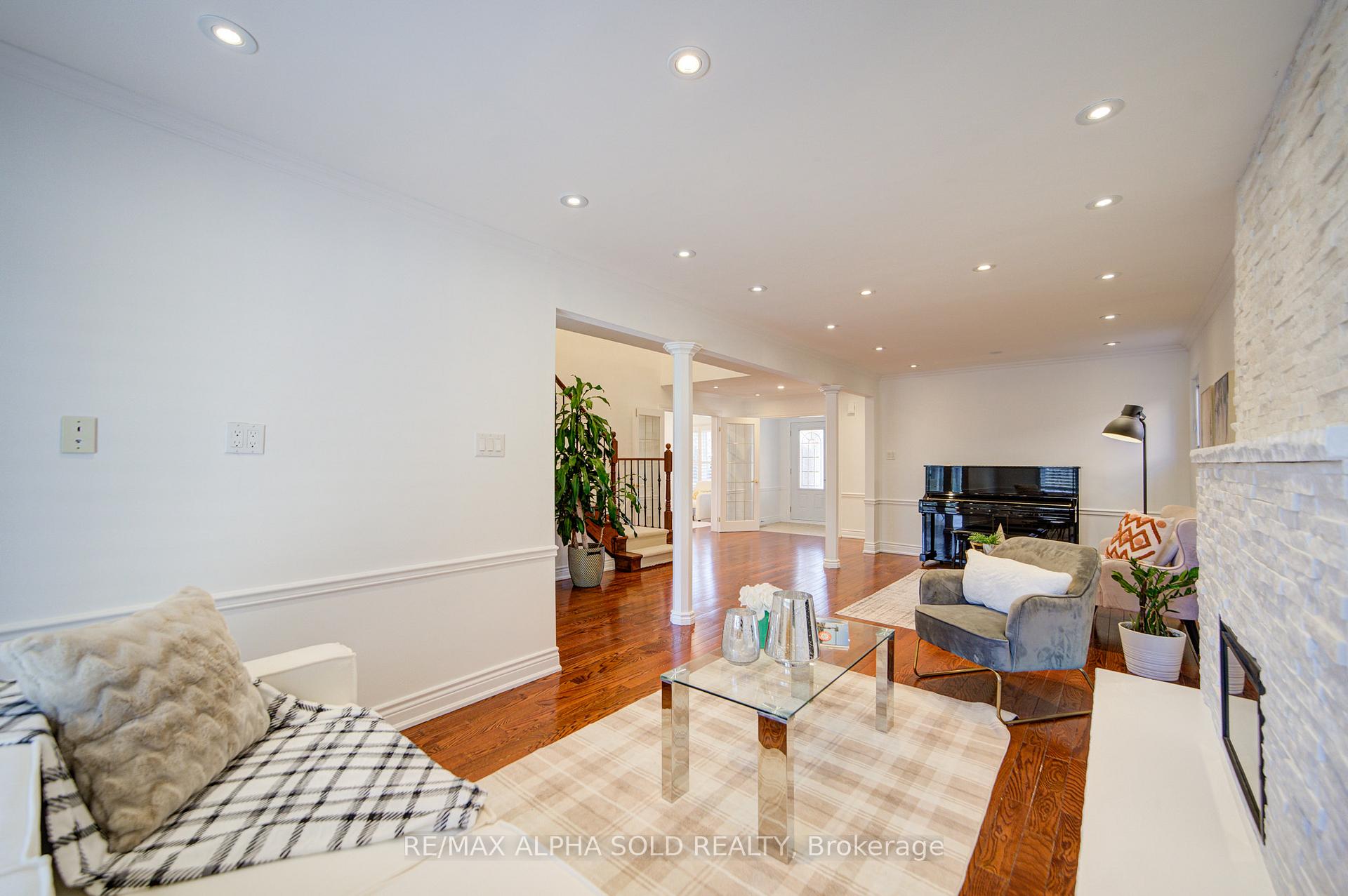 Photo 11 of 474 Raymerville Drive, Markham, Raymerville — HOMEH