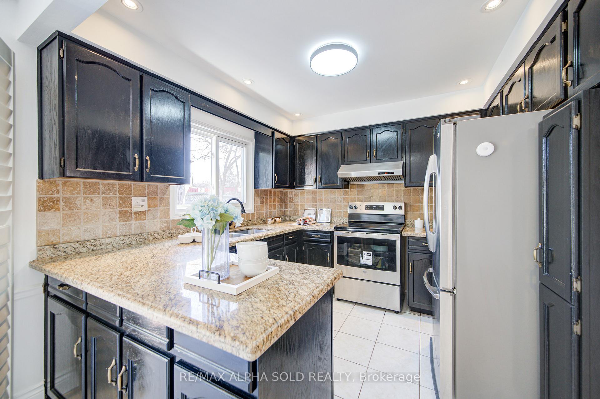 Photo 21 of 474 Raymerville Drive, Markham, Raymerville — HOMEH