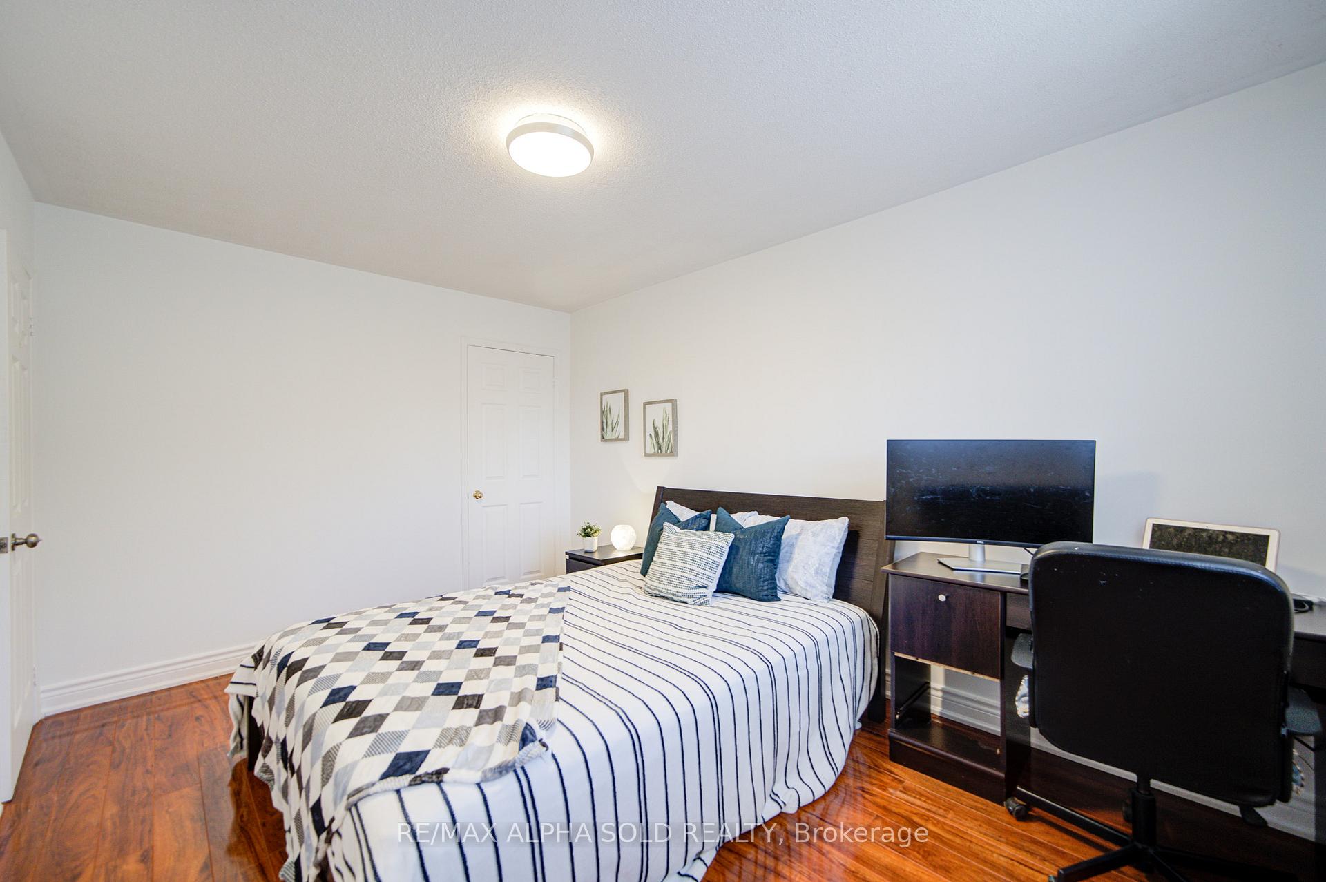 Photo 33 of 474 Raymerville Drive, Markham, Raymerville — HOMEH