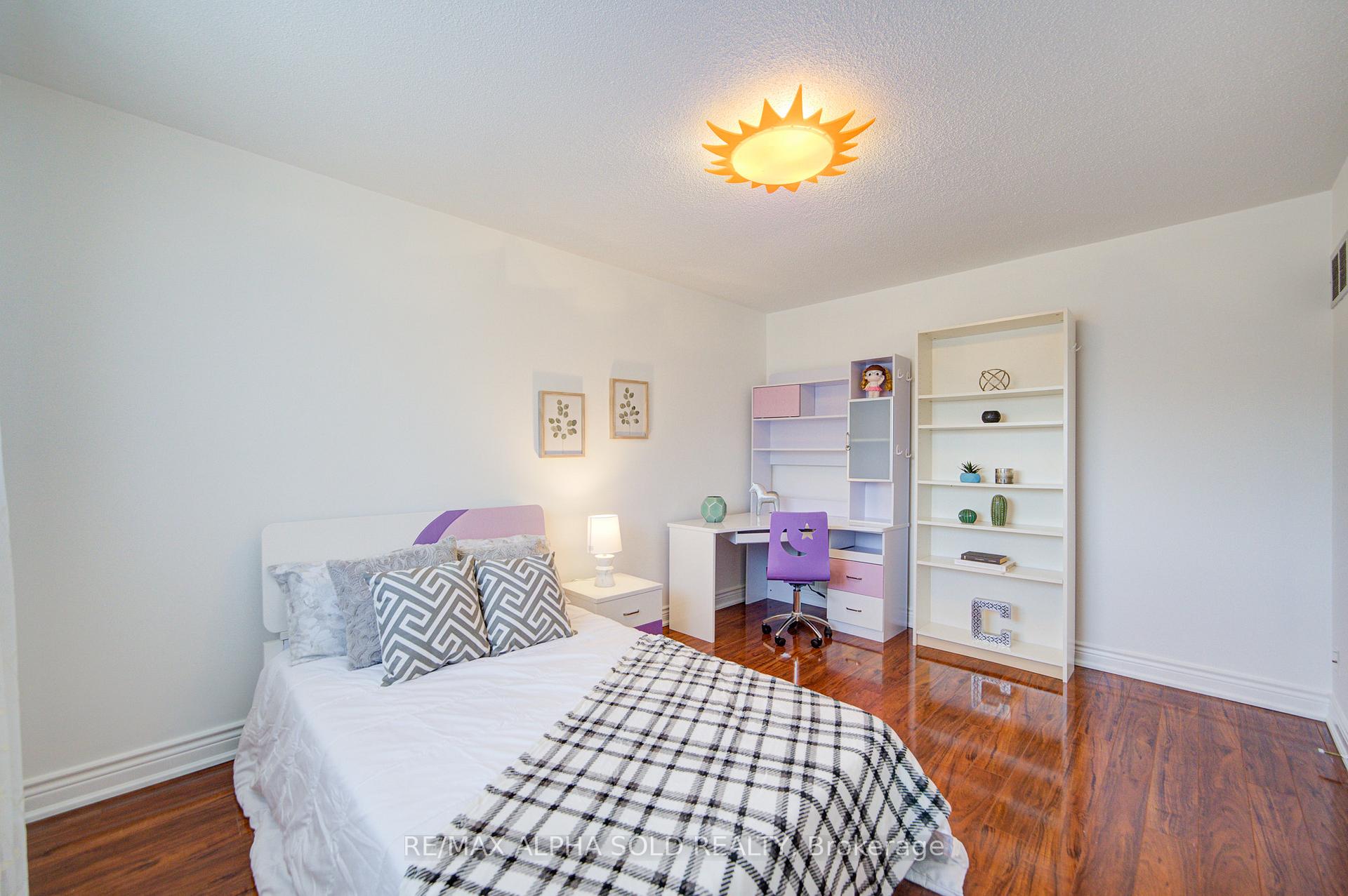 Photo 37 of 474 Raymerville Drive, Markham, Raymerville — HOMEH