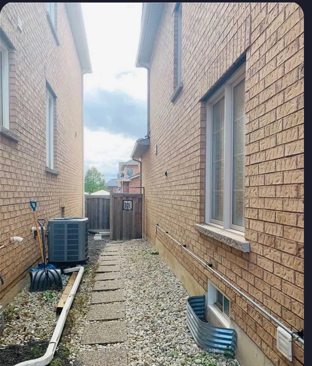 Photo 1 of Unit (Bsmt), 428 Scott Boulevard, Milton, Scott — HOMEH