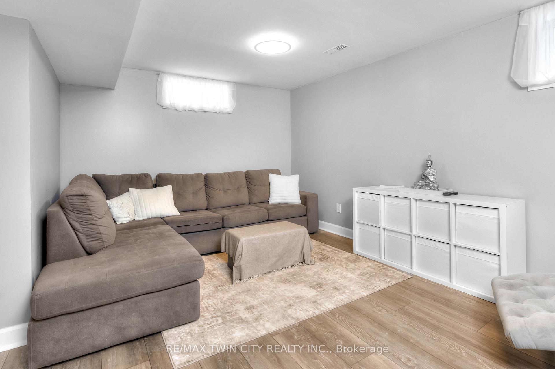 Photo 27 of 115 Upper Mercer Street, Kitchener, Grand River South — HOMEH