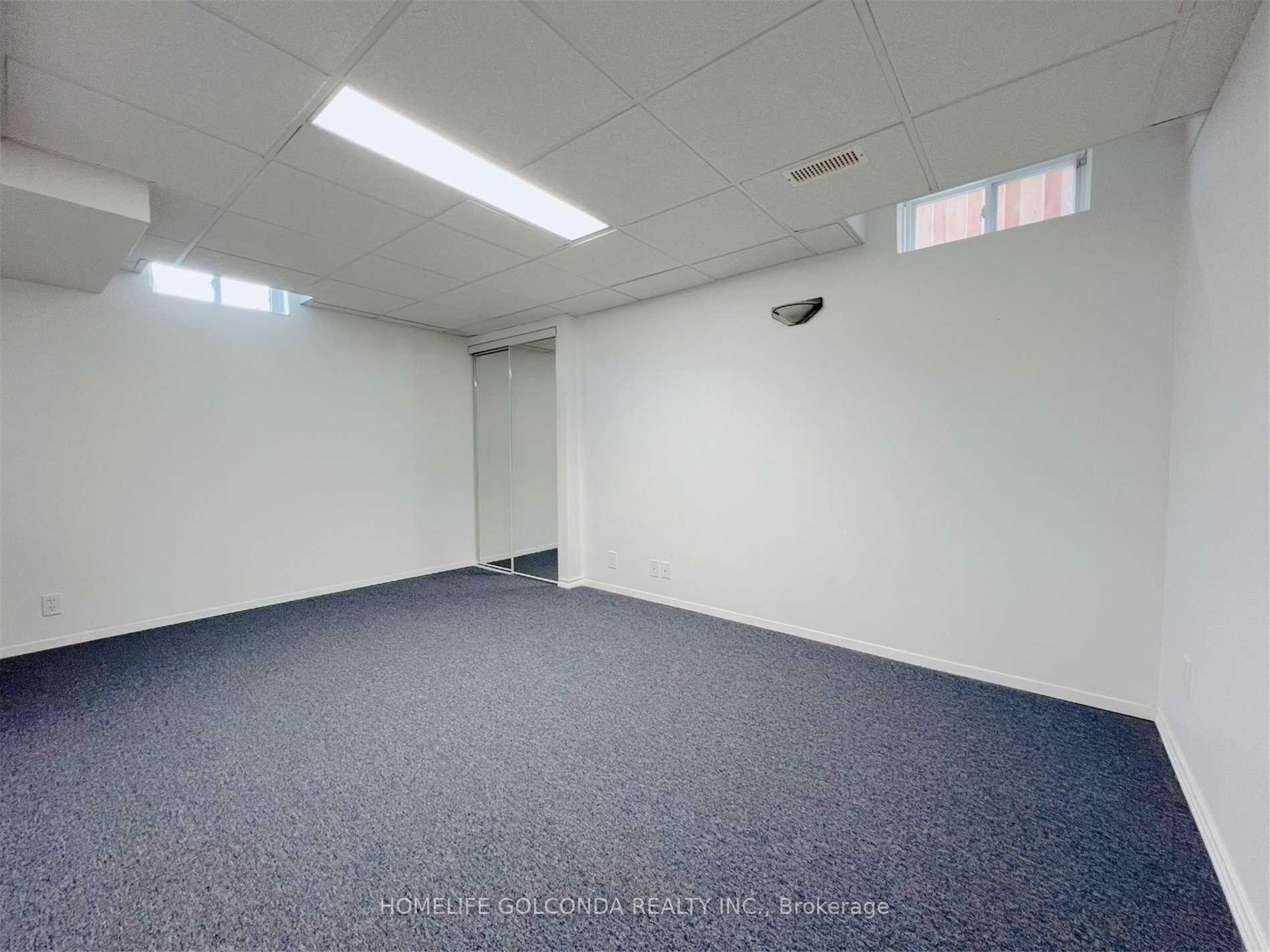 Photo 5 of 127 Clarion Crescent, Markham, Middlefield — HOMEH