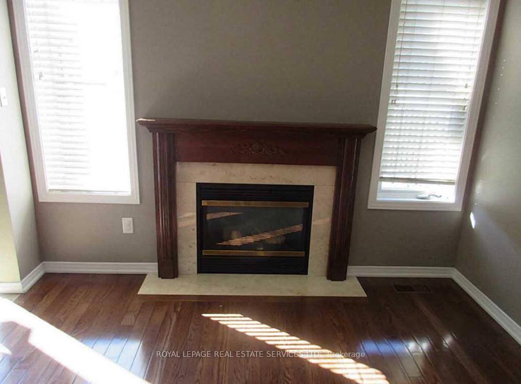 Photo 10 of 598 Southridge Drive, Hamilton, Mountview — HOMEH