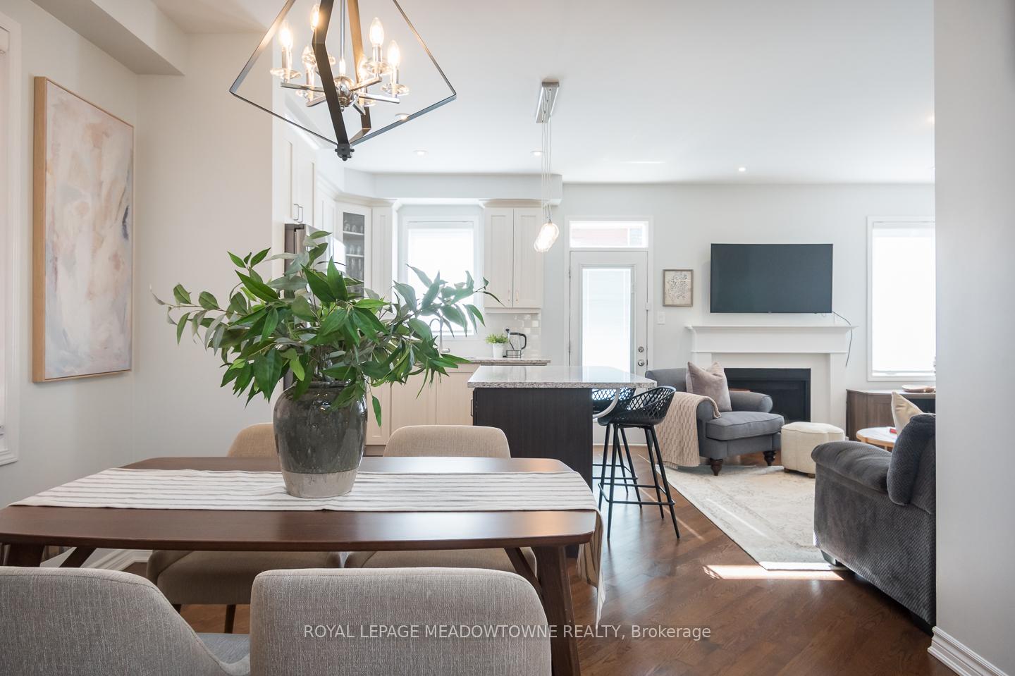 Photo 5 of 1298 Orr Terrace, Milton, Ford — HOMEH