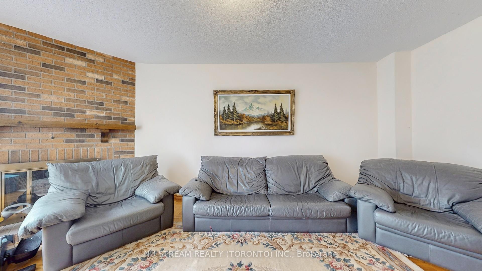 Photo 11 of 2 Winston Road, Markham, Milliken Mills East — HOMEH