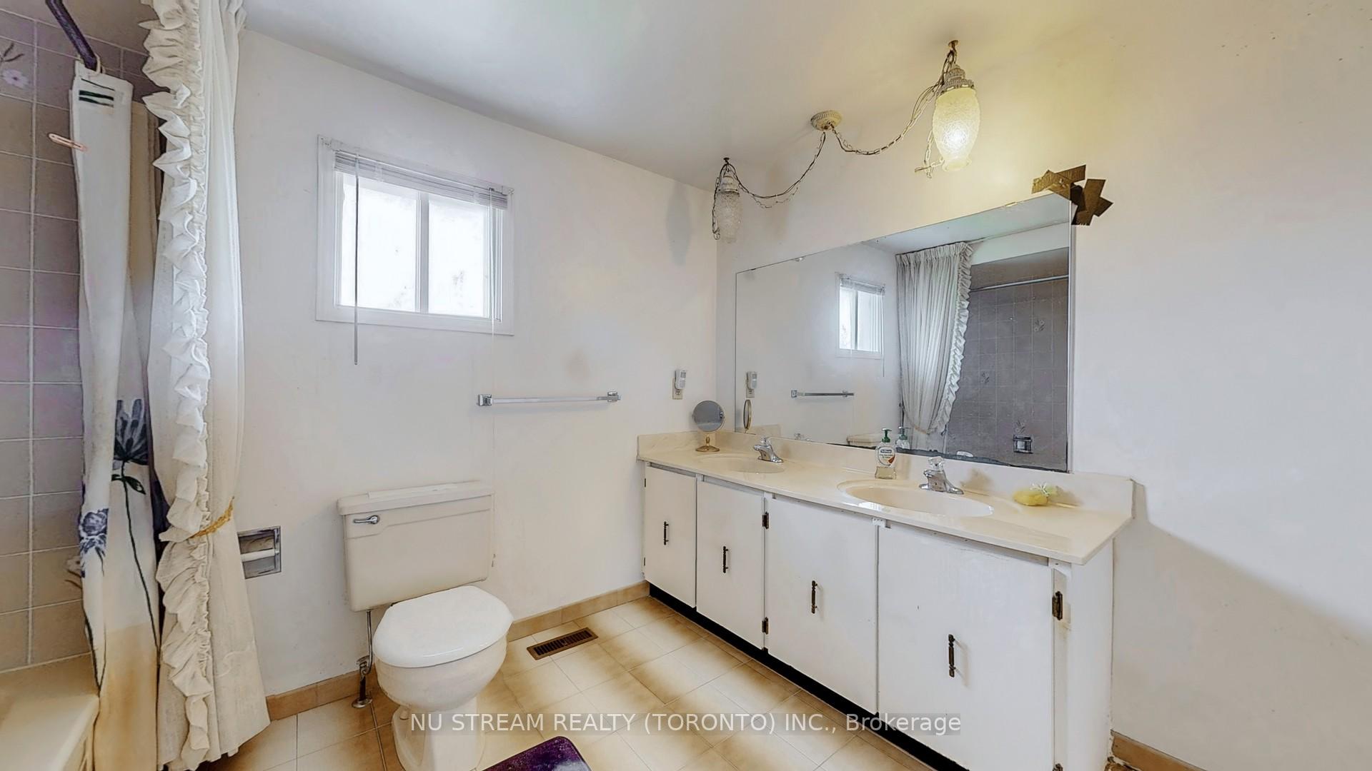 Photo 26 of 2 Winston Road, Markham, Milliken Mills East — HOMEH
