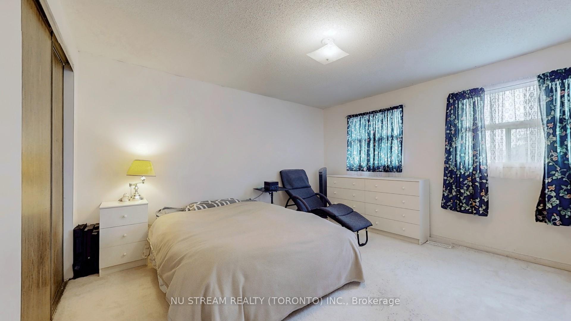 Photo 28 of 2 Winston Road, Markham, Milliken Mills East — HOMEH