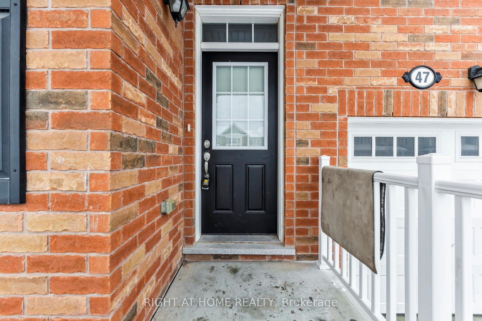 Photo 3 of 47 Watermill Street, Kitchener — HOMEH