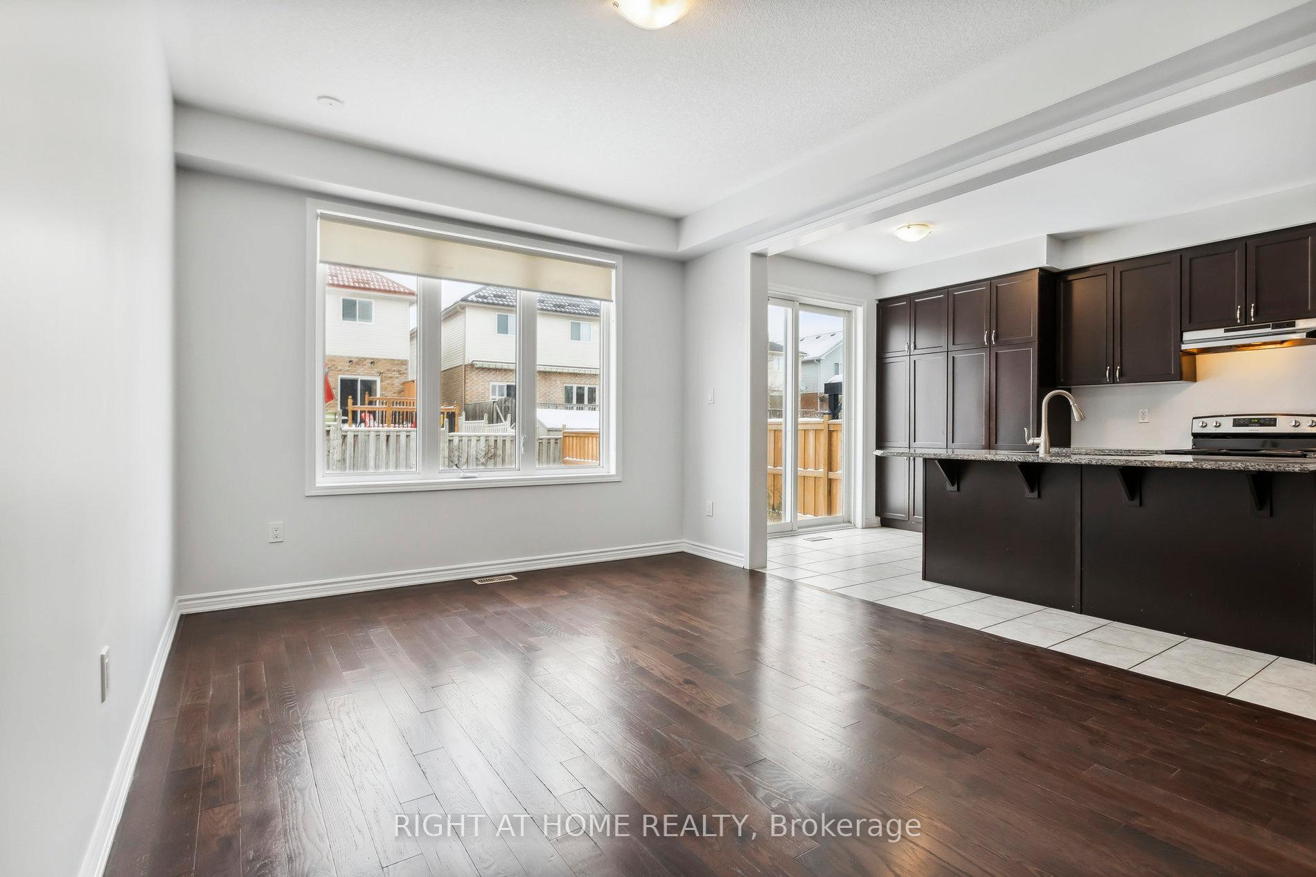Photo 10 of 47 Watermill Street, Kitchener — HOMEH