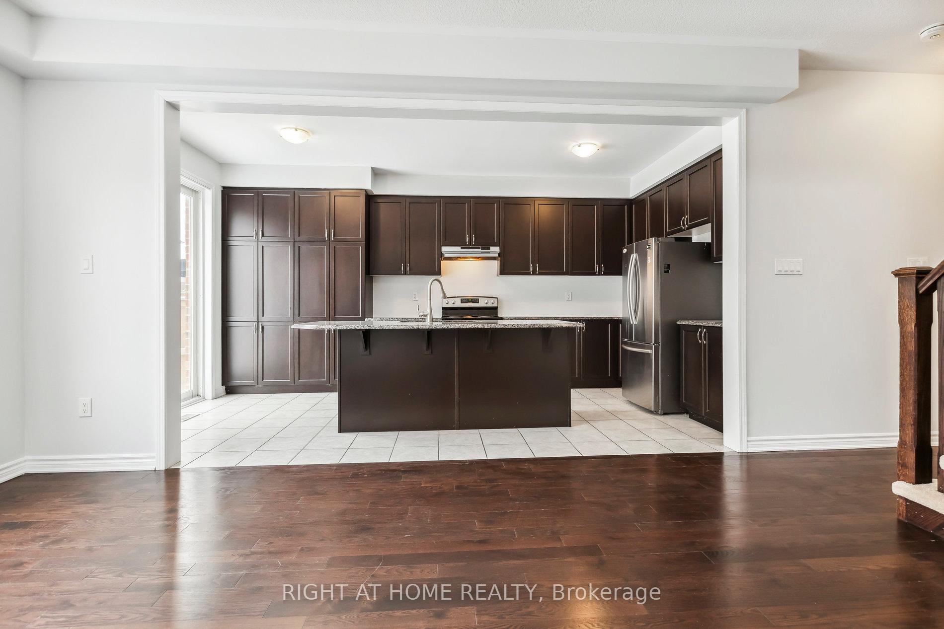 Photo 11 of 47 Watermill Street, Kitchener — HOMEH