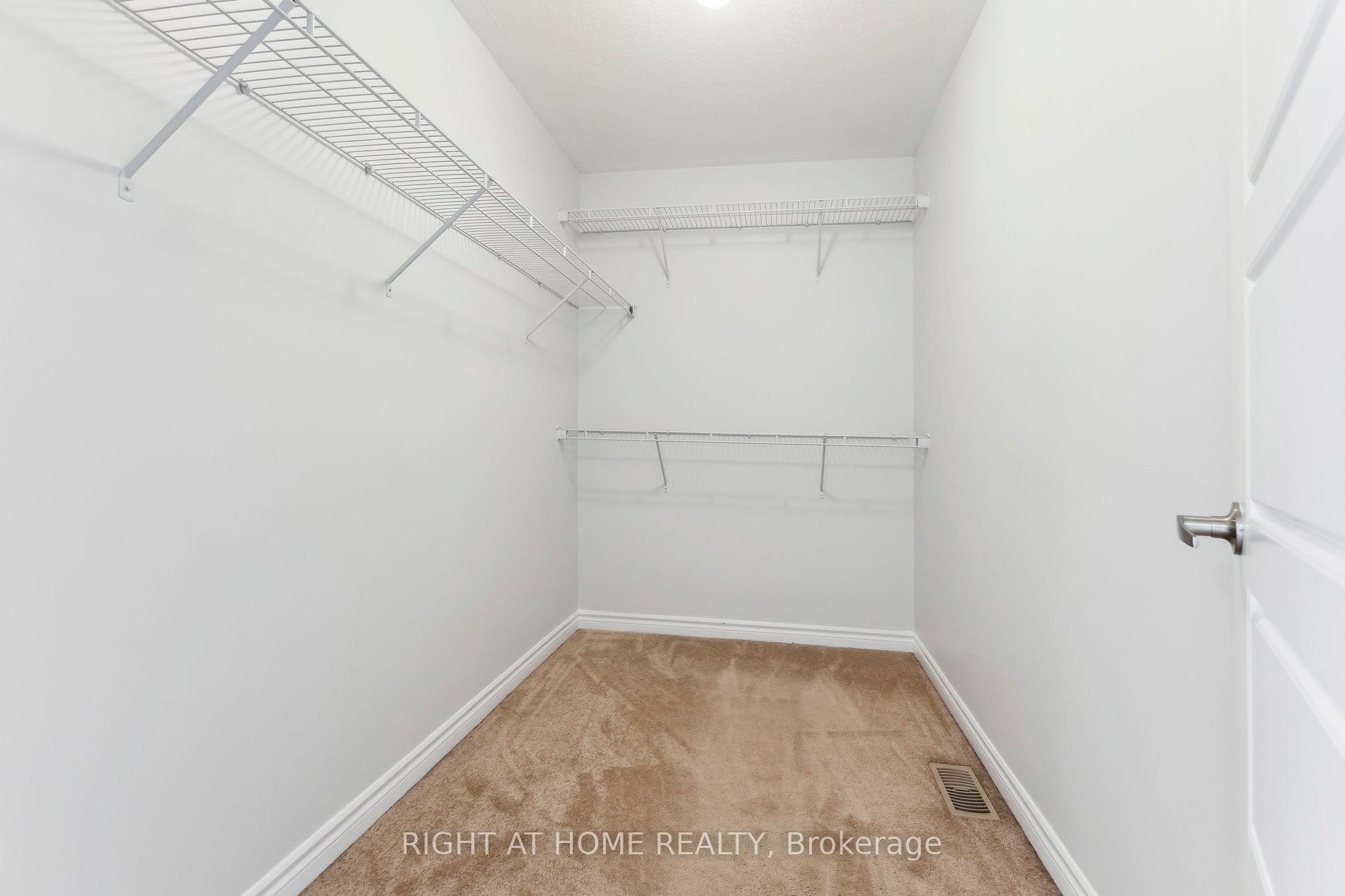 Photo 24 of 47 Watermill Street, Kitchener — HOMEH