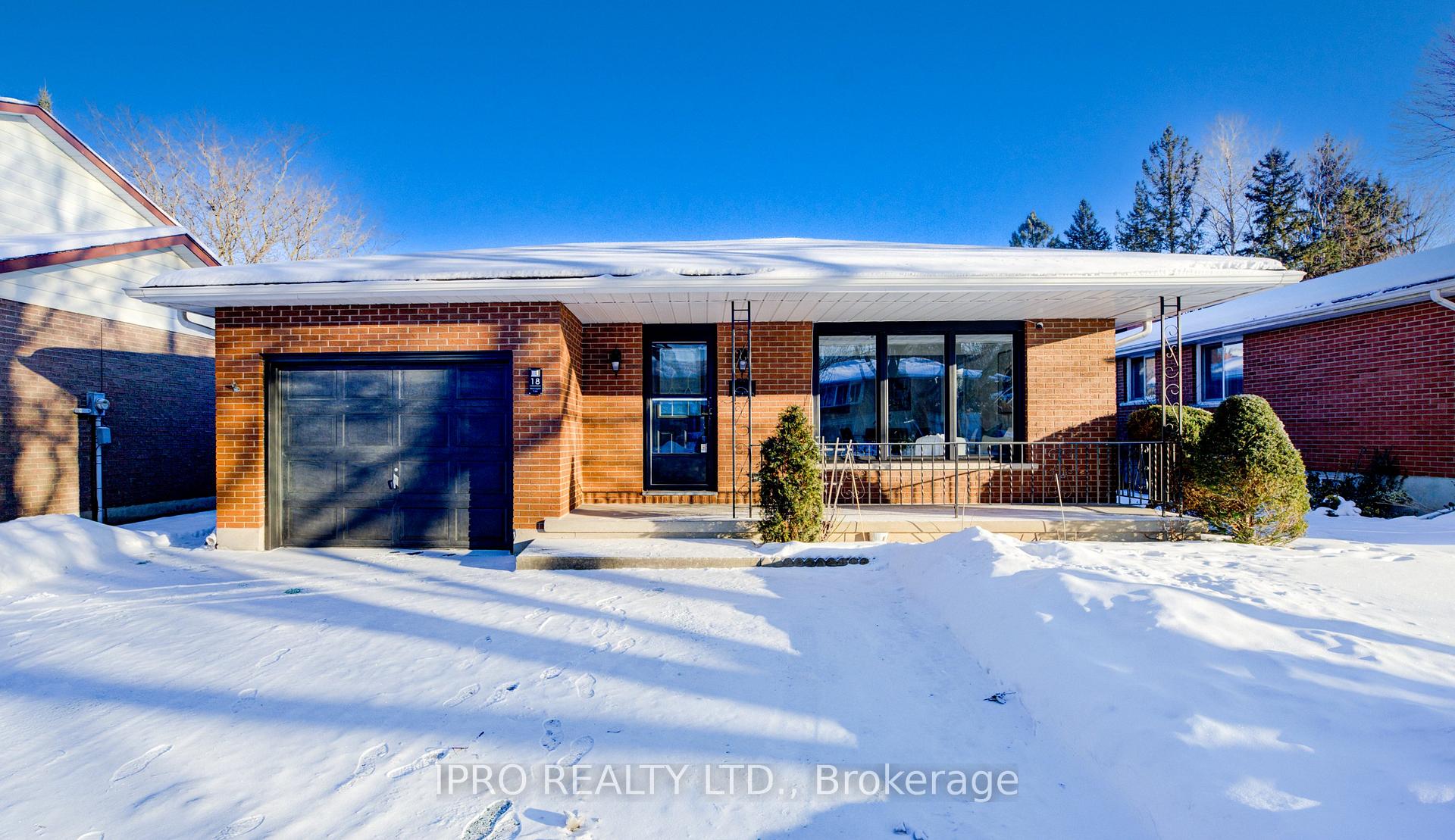 Photo 2 of 18 Martinglen Crescent, Kitchener — HOMEH