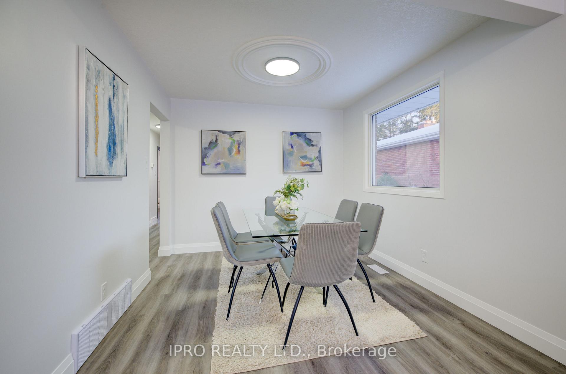 Photo 9 of 18 Martinglen Crescent, Kitchener — HOMEH