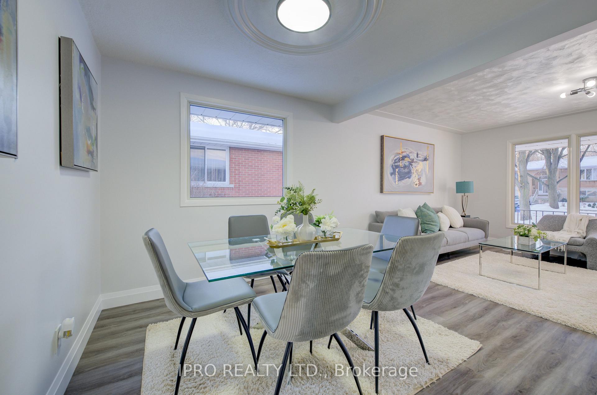 Photo 11 of 18 Martinglen Crescent, Kitchener — HOMEH