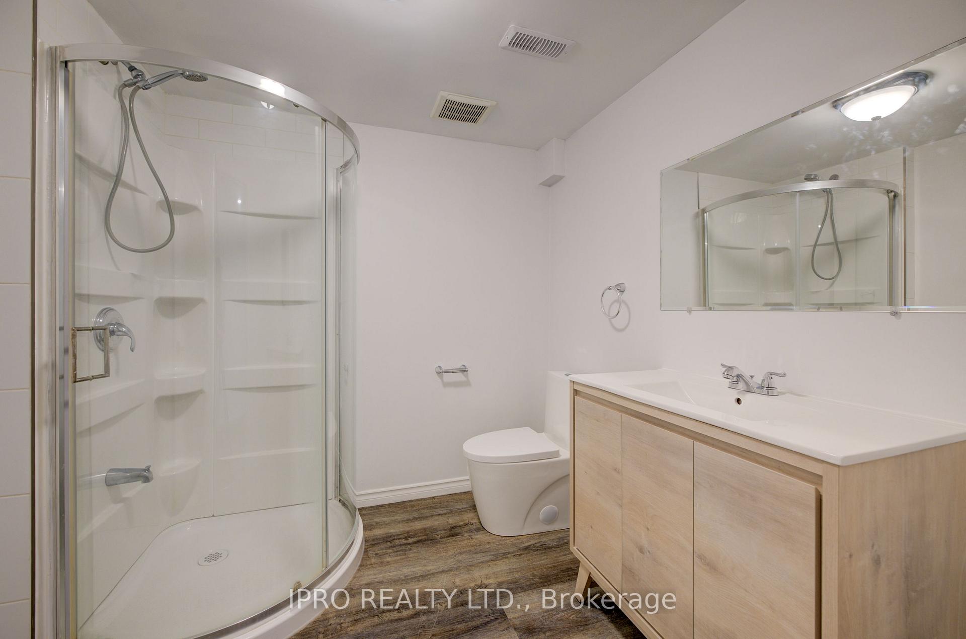 Photo 26 of 18 Martinglen Crescent, Kitchener — HOMEH