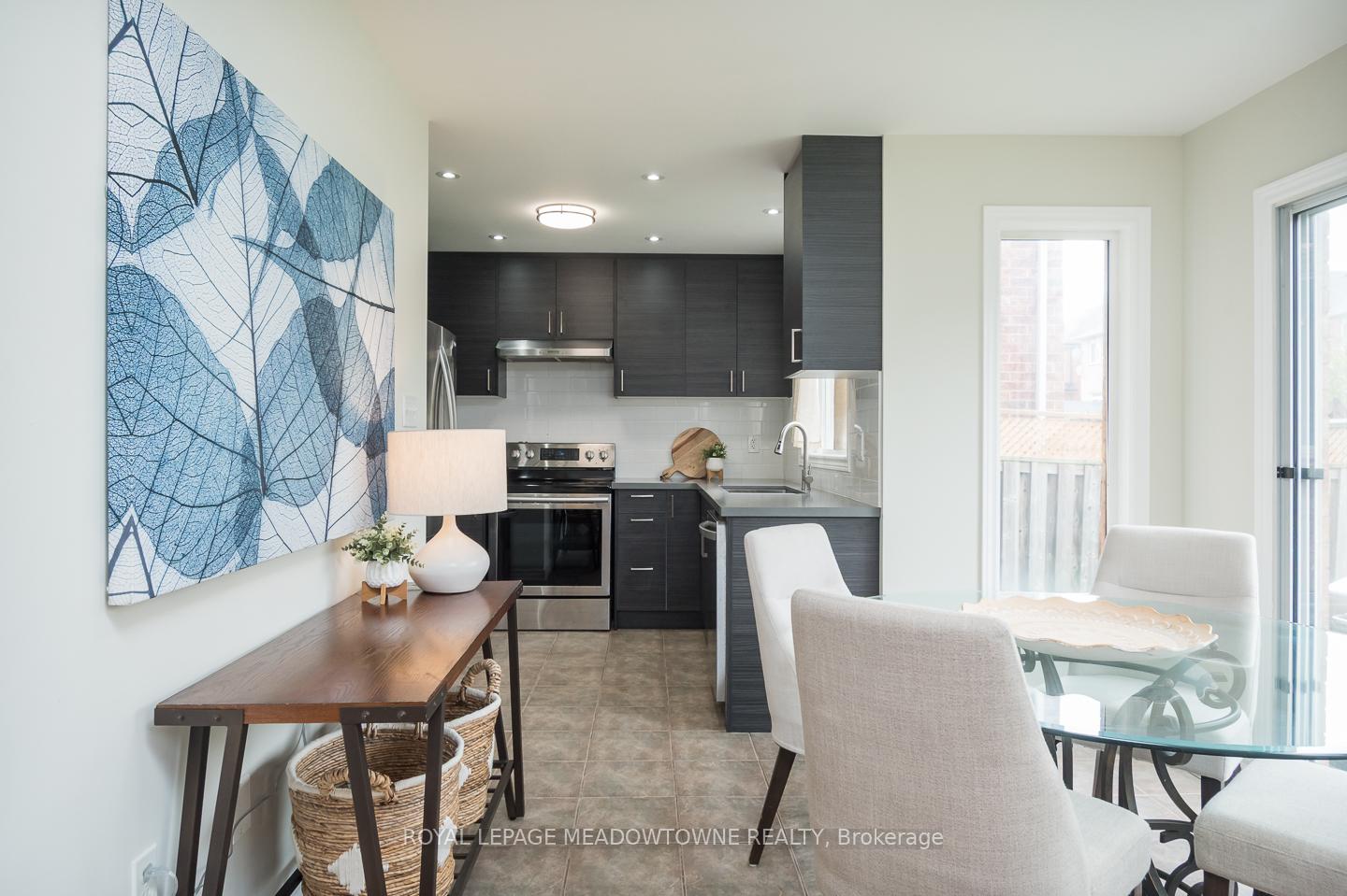 Photo 11 of 1311 Weller Cross, Milton, Dempsey — HOMEH