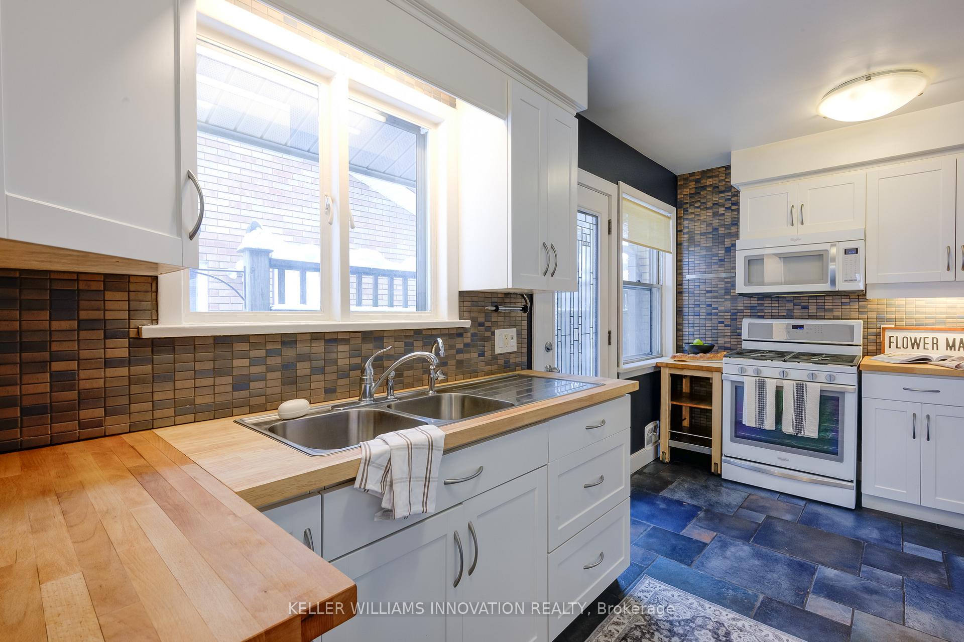 Photo 15 of 193 Lakeside Drive, Kitchener — HOMEH
