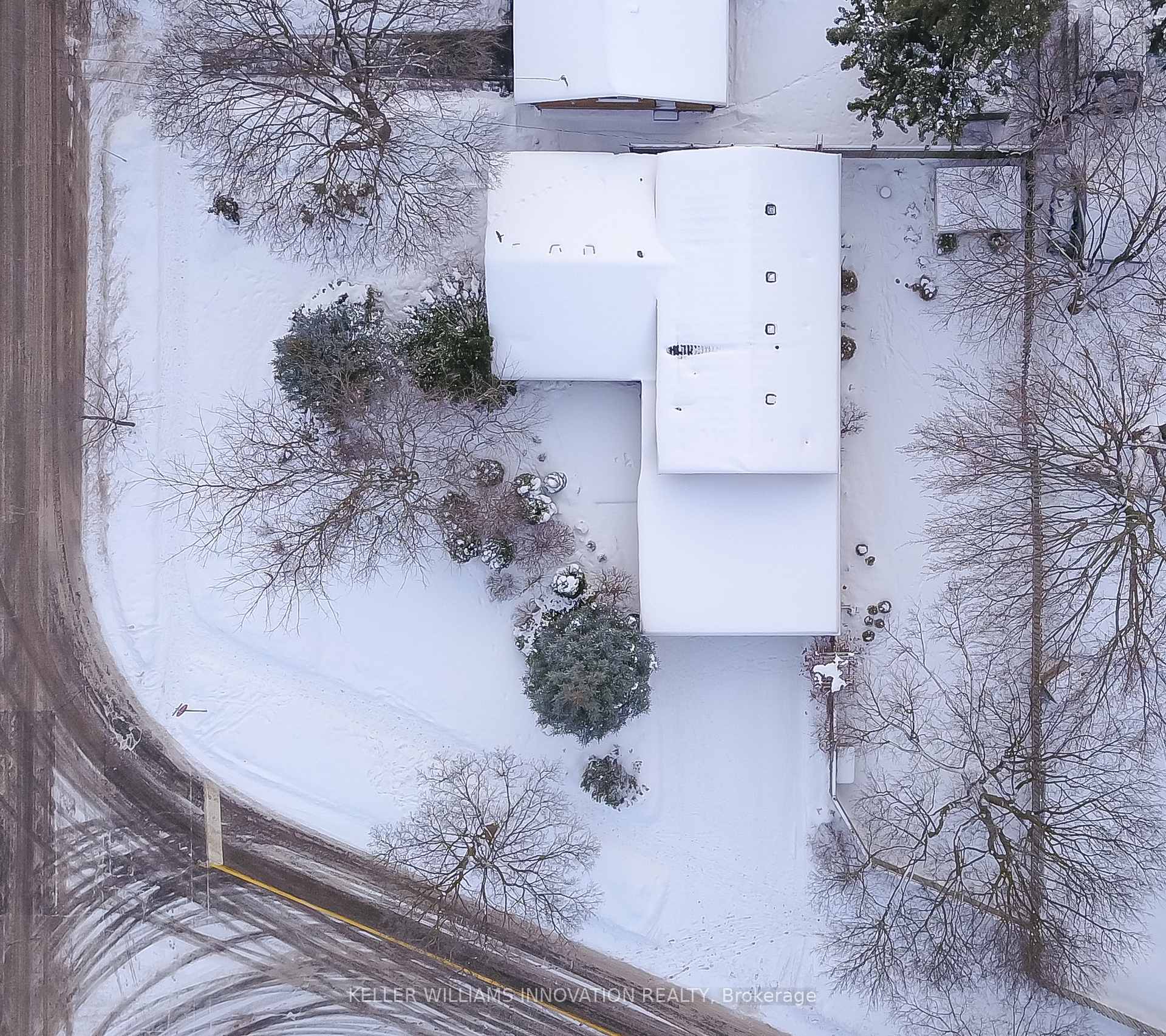 Photo 35 of 193 Lakeside Drive, Kitchener — HOMEH