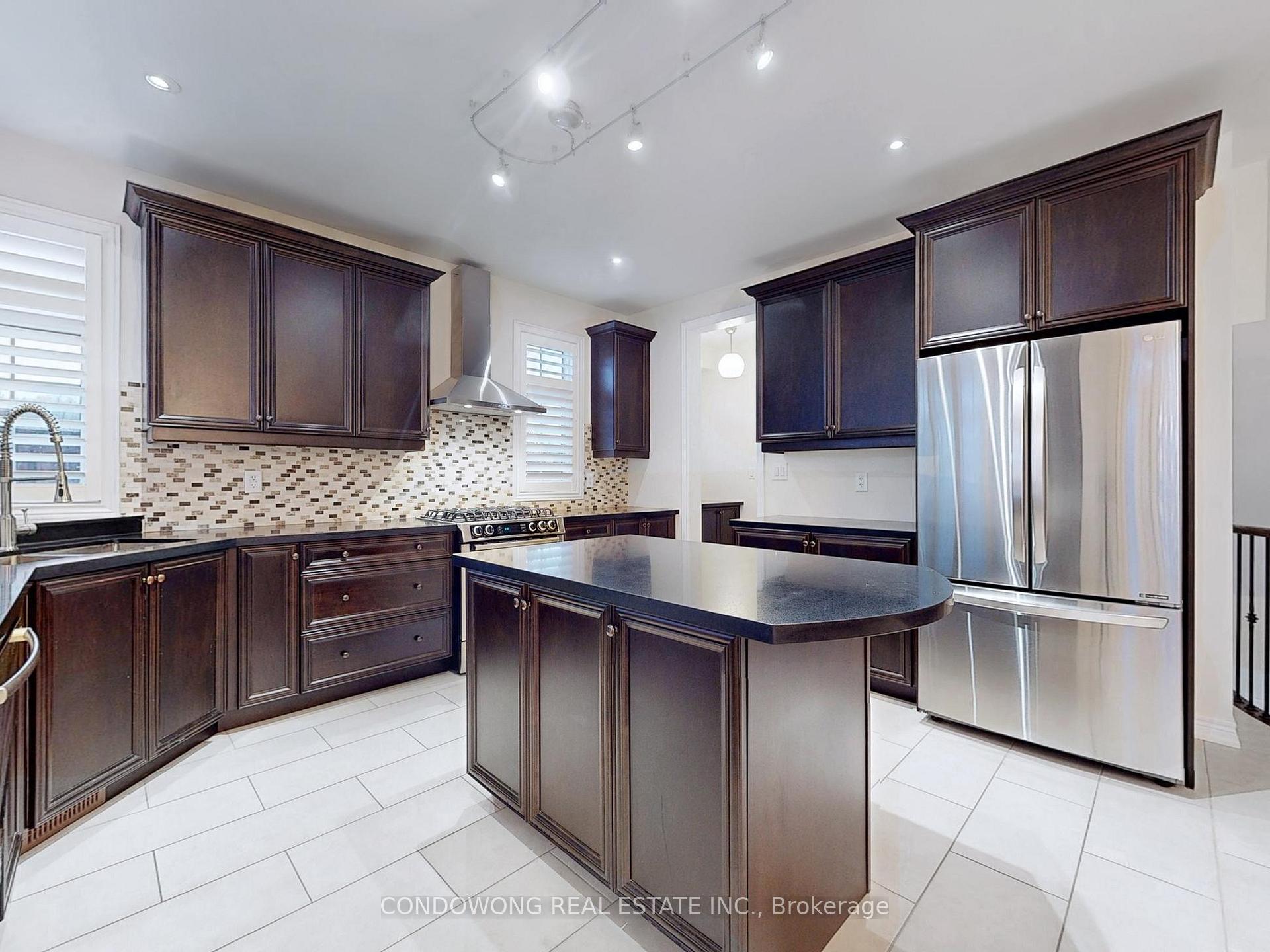 Photo 9 of 7 Yorkton Boulevard, Markham, Angus Glen — HOMEH