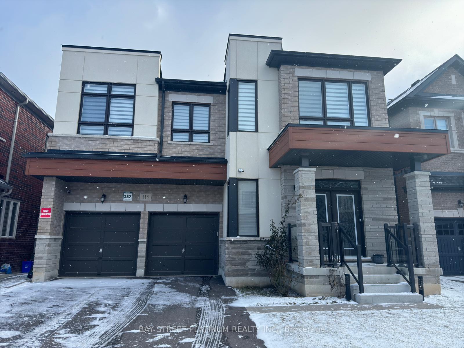 Photo 1 of 118 Granite Ridge Trail, Hamilton, Waterdown — HOMEH