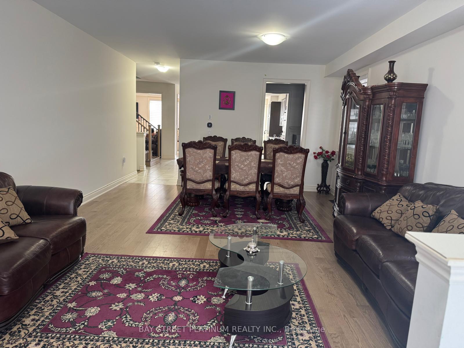 Photo 3 of 118 Granite Ridge Trail, Hamilton, Waterdown — HOMEH