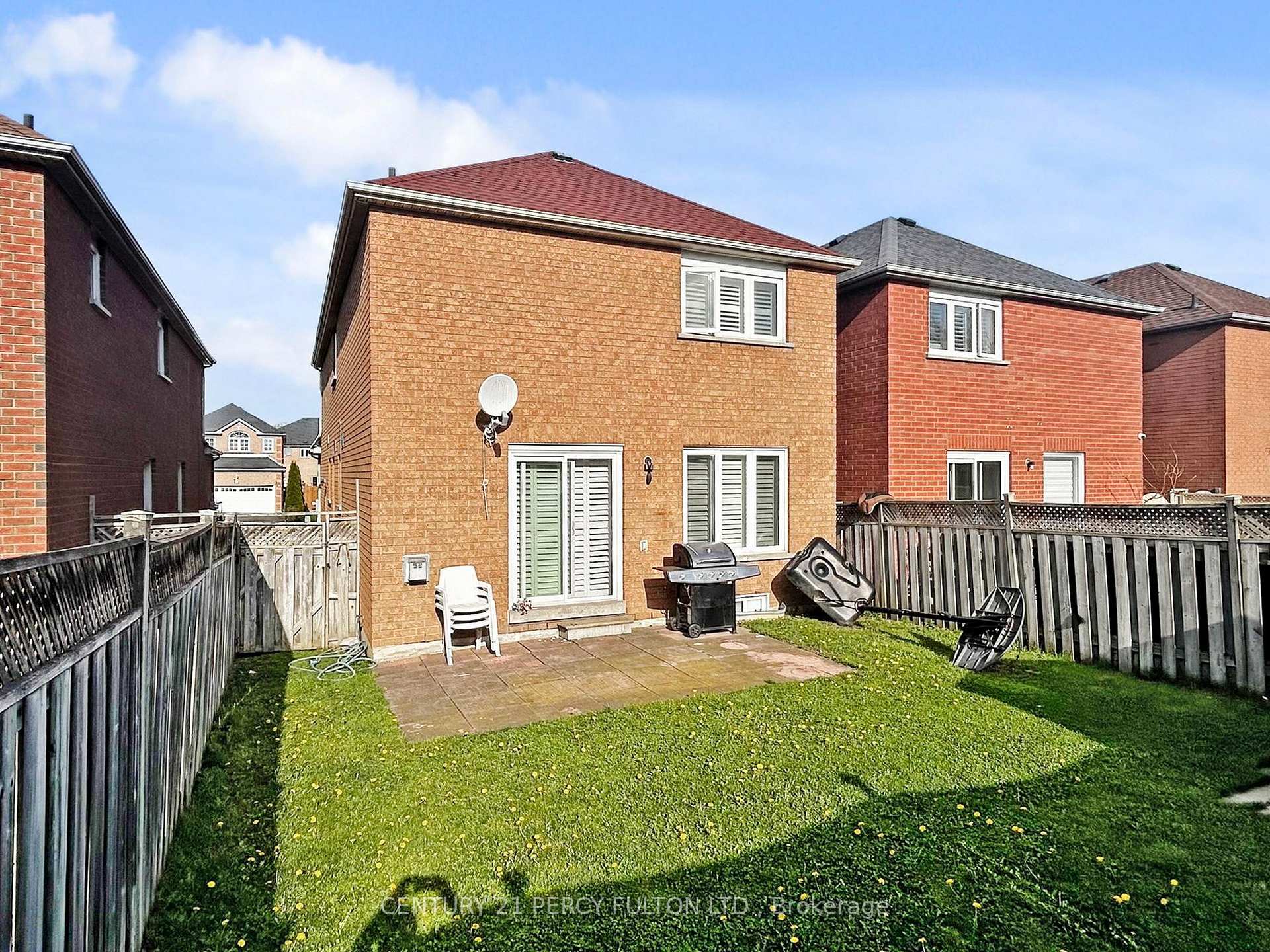 Photo 43 of 74 Doubtfire Crescent, Markham, Middlefield — HOMEH