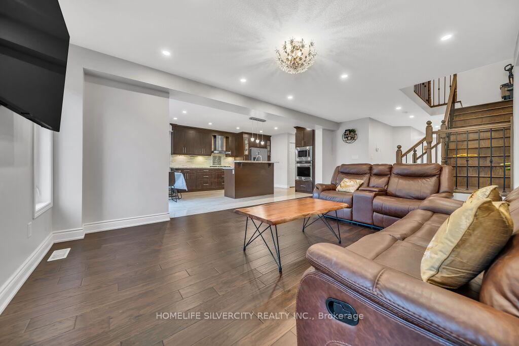 Photo 7 of 425 Woodbine Avenue, Kitchener, Huron Park — HOMEH