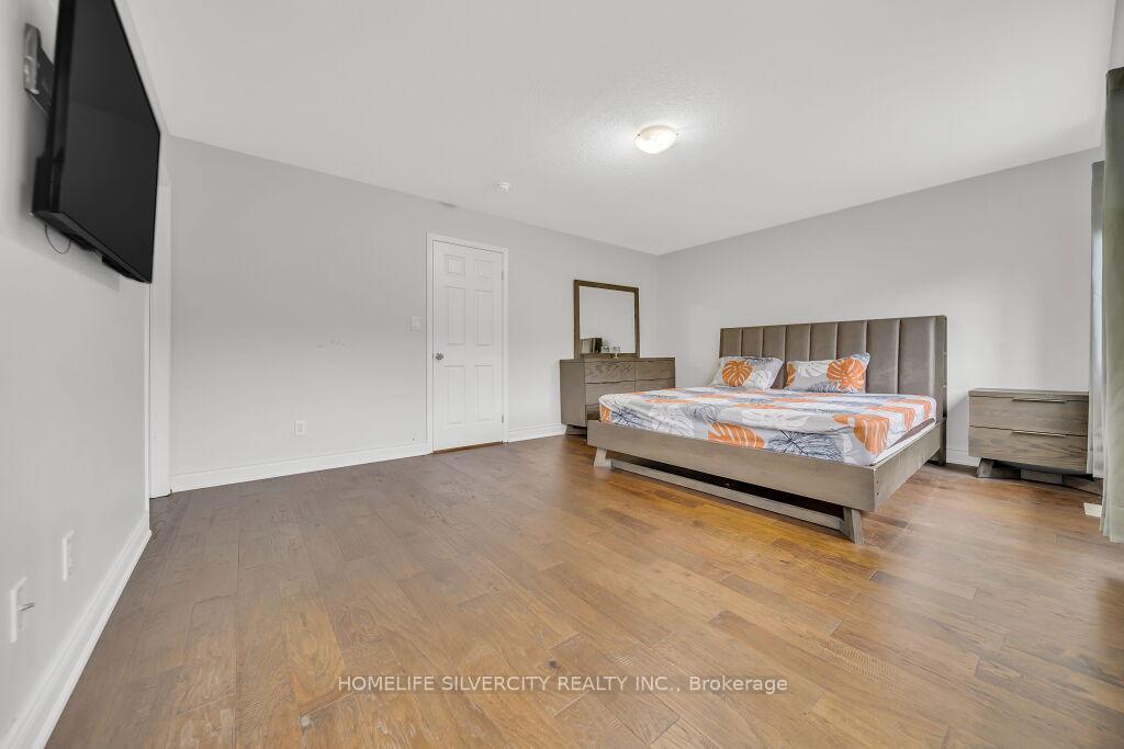 Photo 19 of 425 Woodbine Avenue, Kitchener, Huron Park — HOMEH