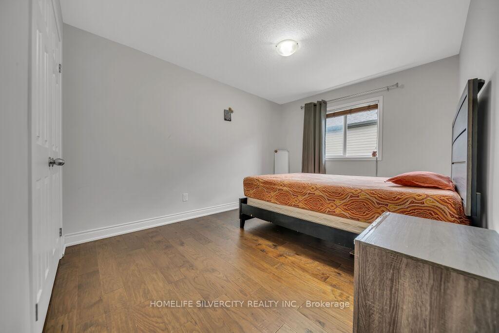 Photo 22 of 425 Woodbine Avenue, Kitchener, Huron Park — HOMEH