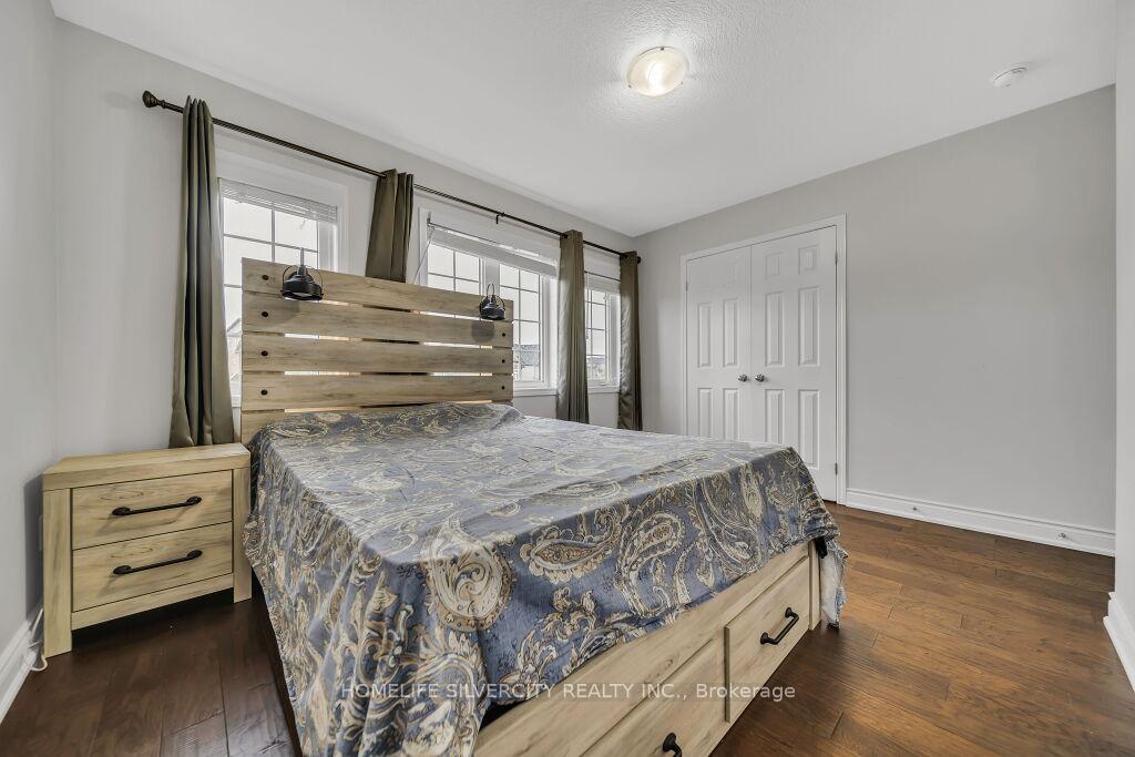 Photo 27 of 425 Woodbine Avenue, Kitchener, Huron Park — HOMEH