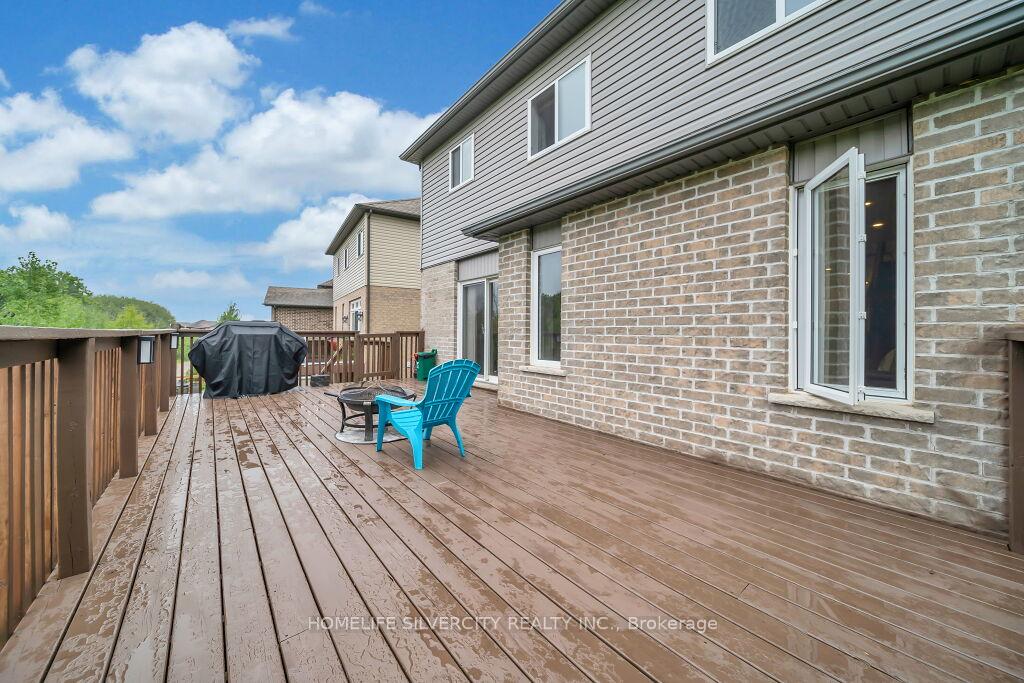 Photo 39 of 425 Woodbine Avenue, Kitchener, Huron Park — HOMEH