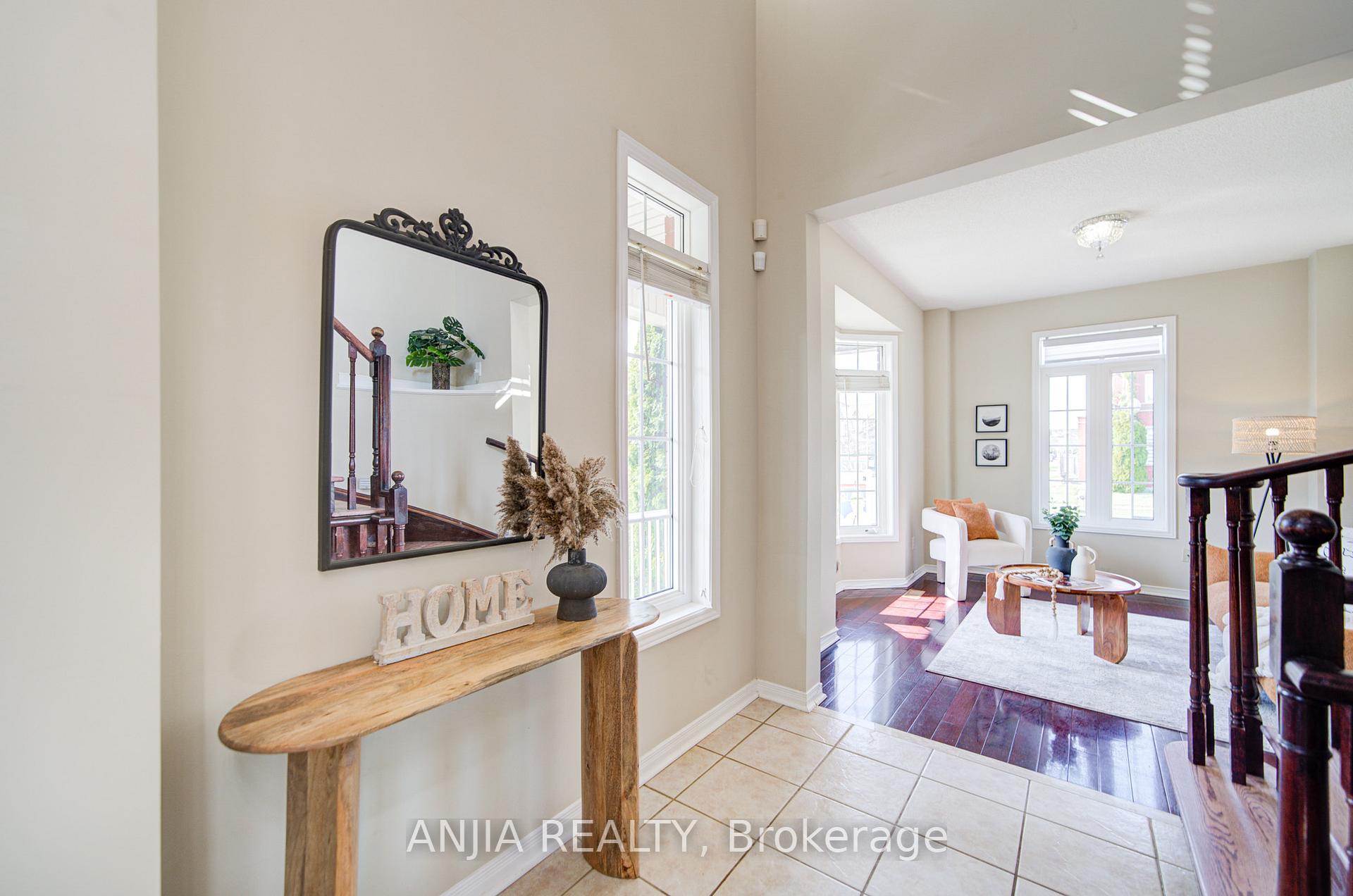 Photo 7 of 1 Outlook Terrace Drive, Markham, Greensborough — HOMEH