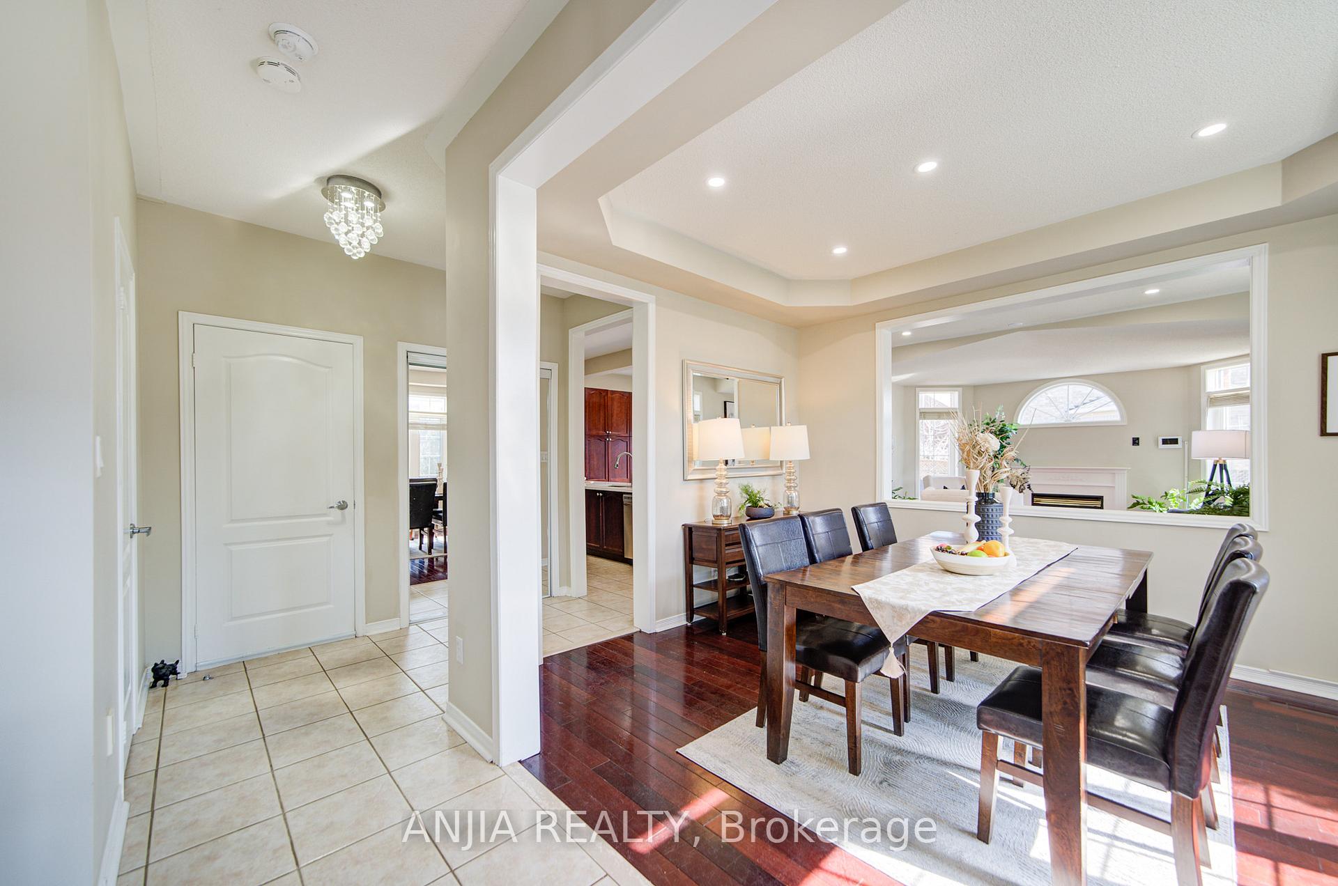 Photo 12 of 1 Outlook Terrace Drive, Markham, Greensborough — HOMEH