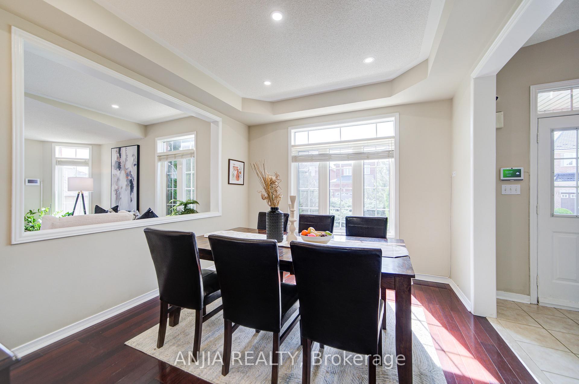 Photo 13 of 1 Outlook Terrace Drive, Markham, Greensborough — HOMEH
