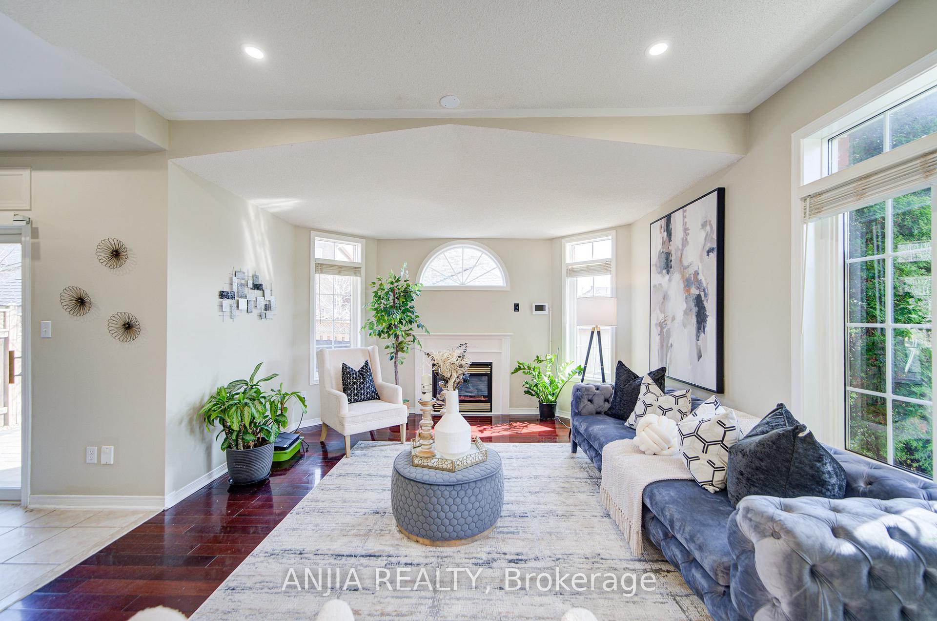 Photo 22 of 1 Outlook Terrace Drive, Markham, Greensborough — HOMEH