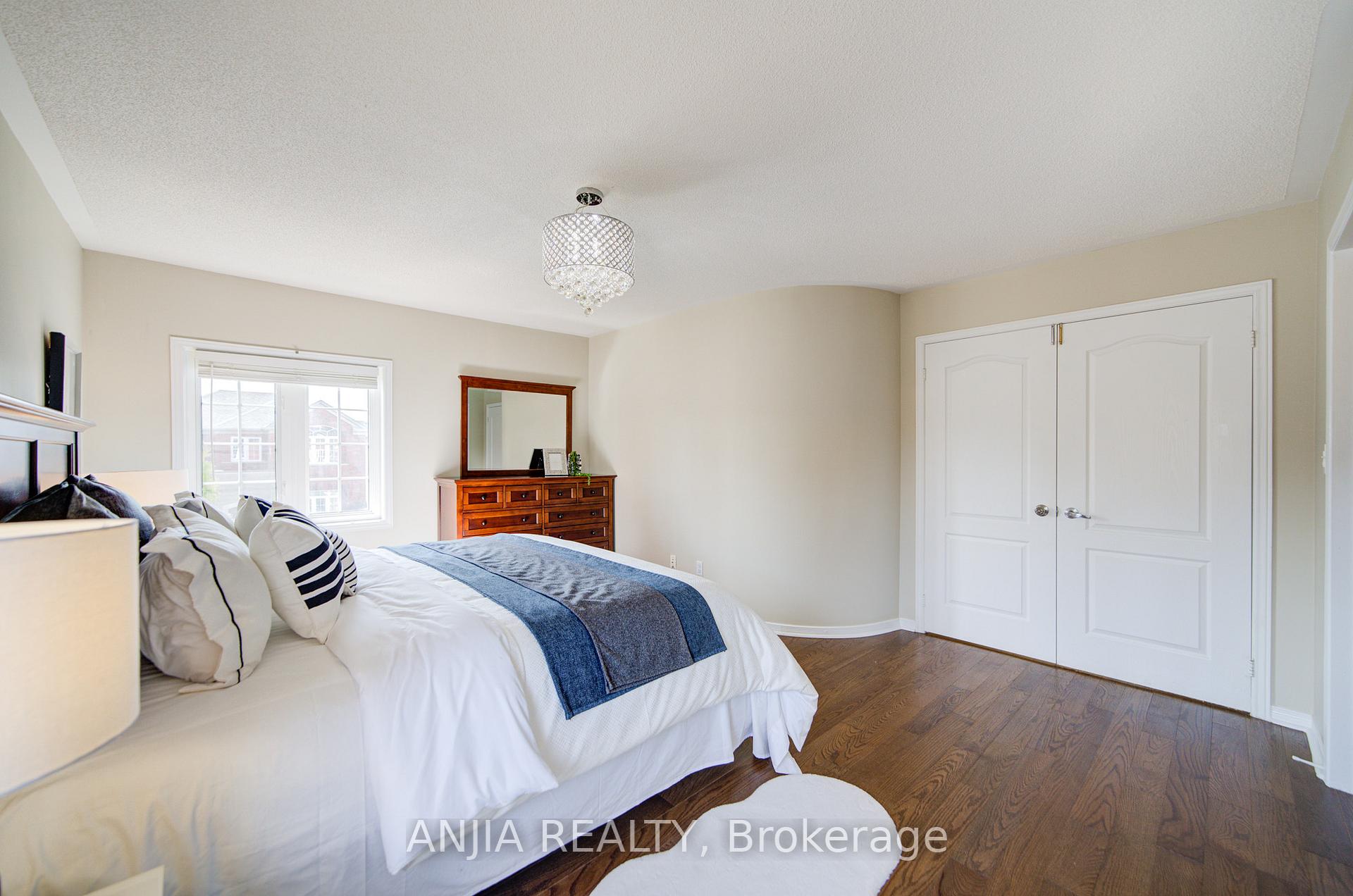 Photo 30 of 1 Outlook Terrace Drive, Markham, Greensborough — HOMEH