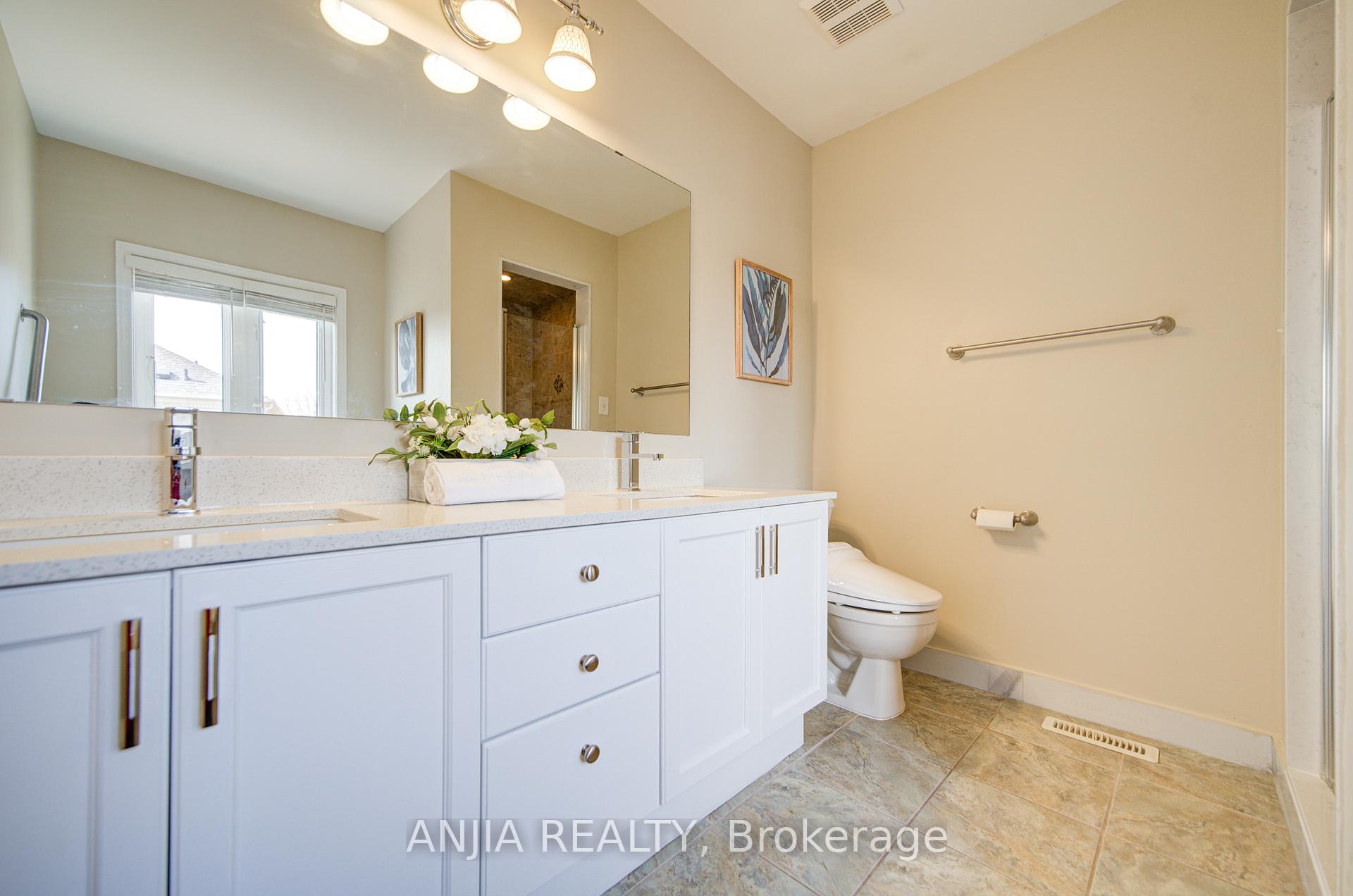 Photo 33 of 1 Outlook Terrace Drive, Markham, Greensborough — HOMEH