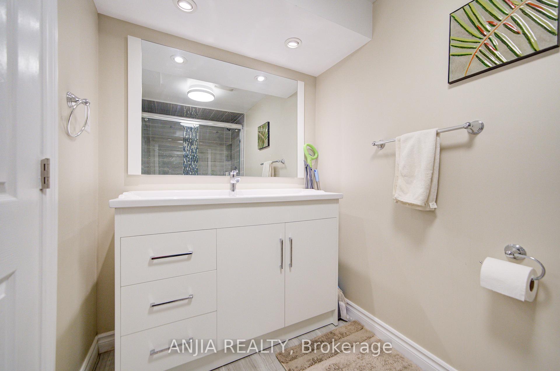 Photo 47 of 1 Outlook Terrace Drive, Markham, Greensborough — HOMEH
