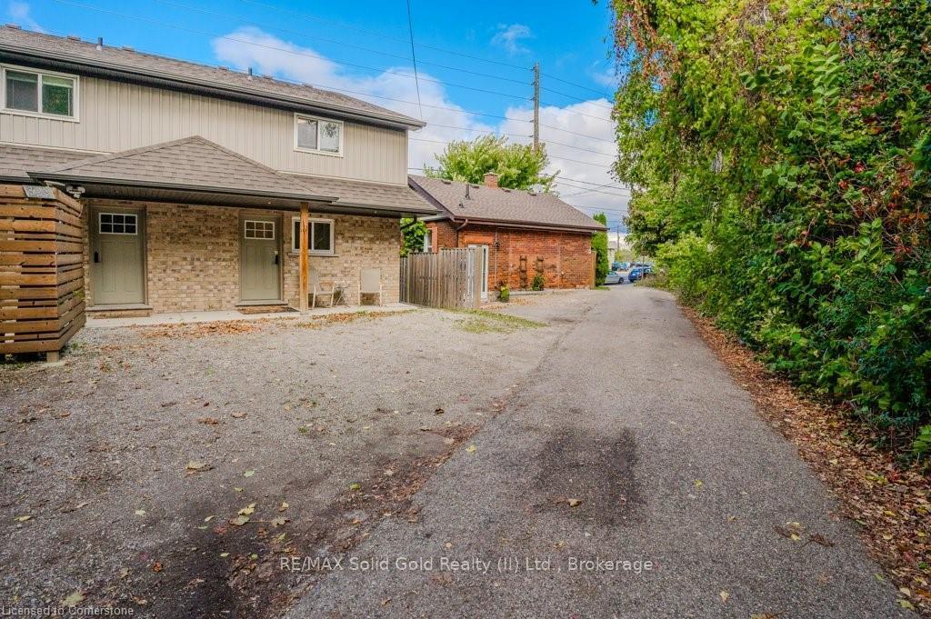 Photo 20 of 331 Victoria Street N, Kitchener — HOMEH