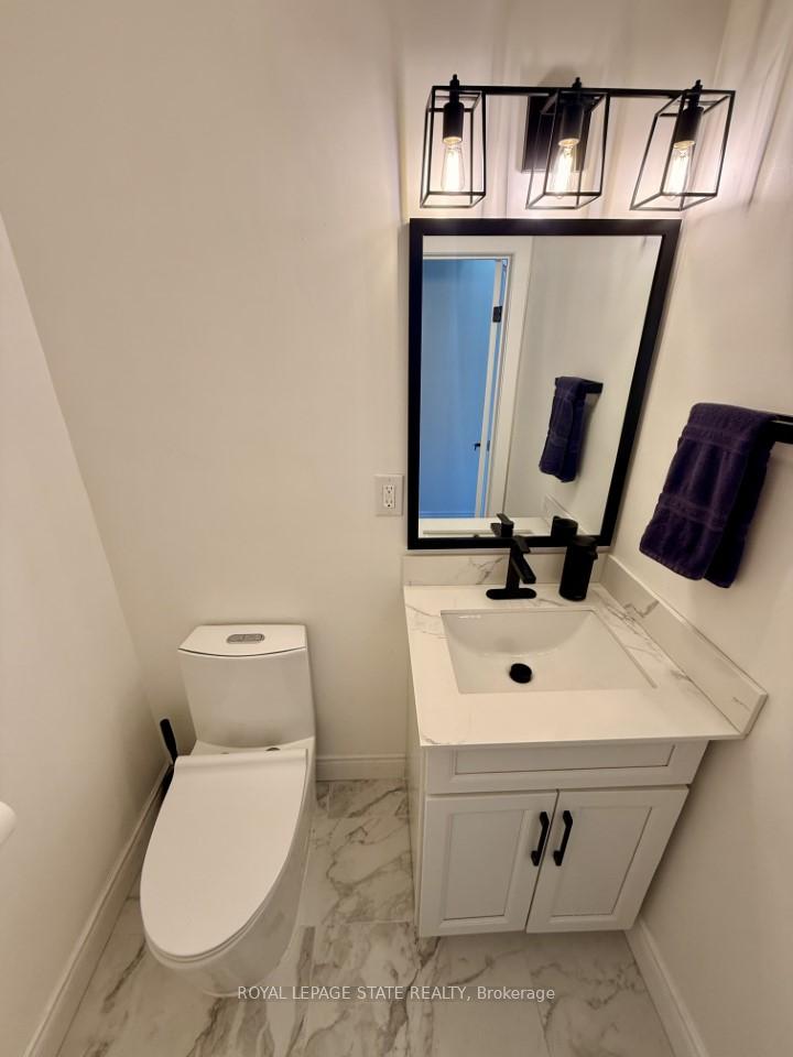 Photo 7 of 64 Maple Drive, Hamilton, Stoney Creek — HOMEH