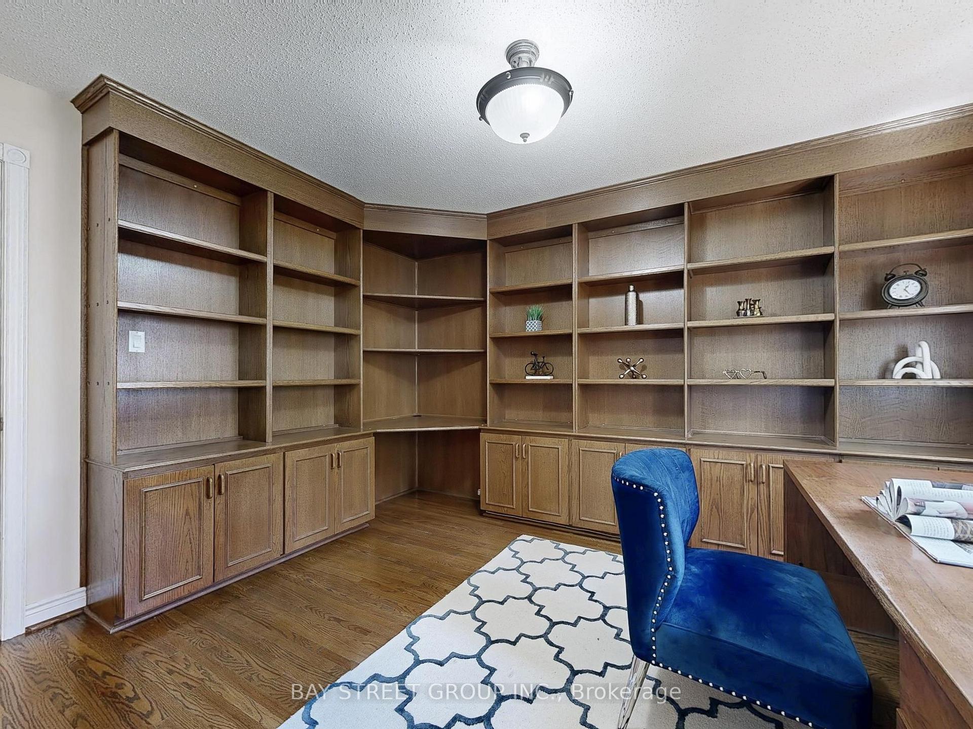 Photo 15 of 1 Lunau Lane, Markham, Aileen-Willowbrook — HOMEH