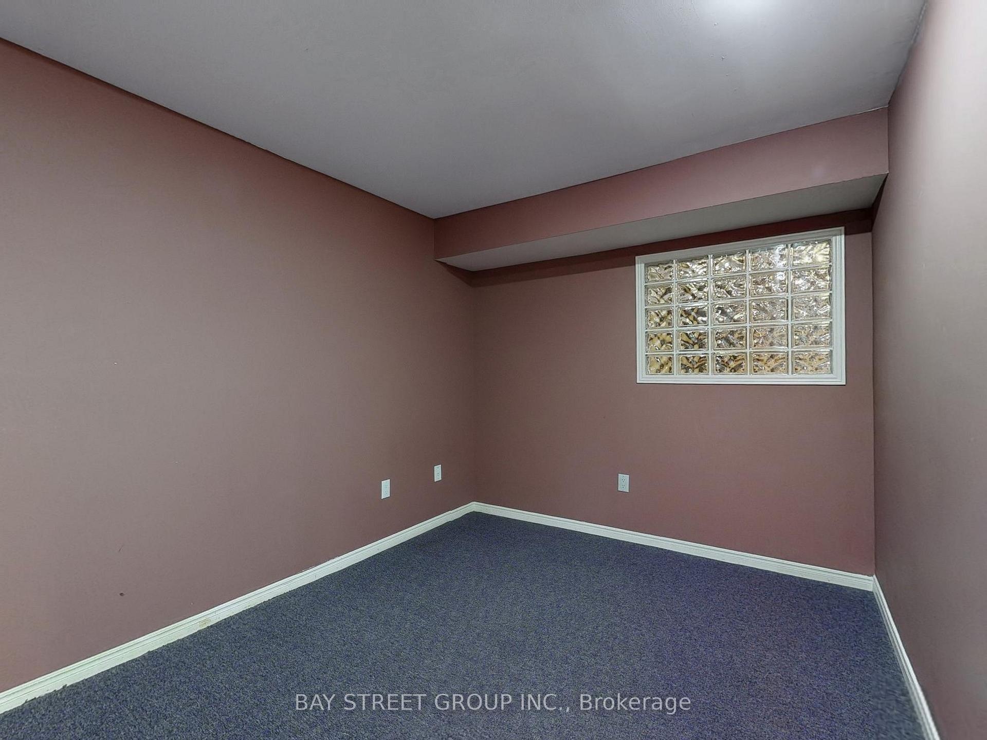 Photo 36 of 1 Lunau Lane, Markham, Aileen-Willowbrook — HOMEH