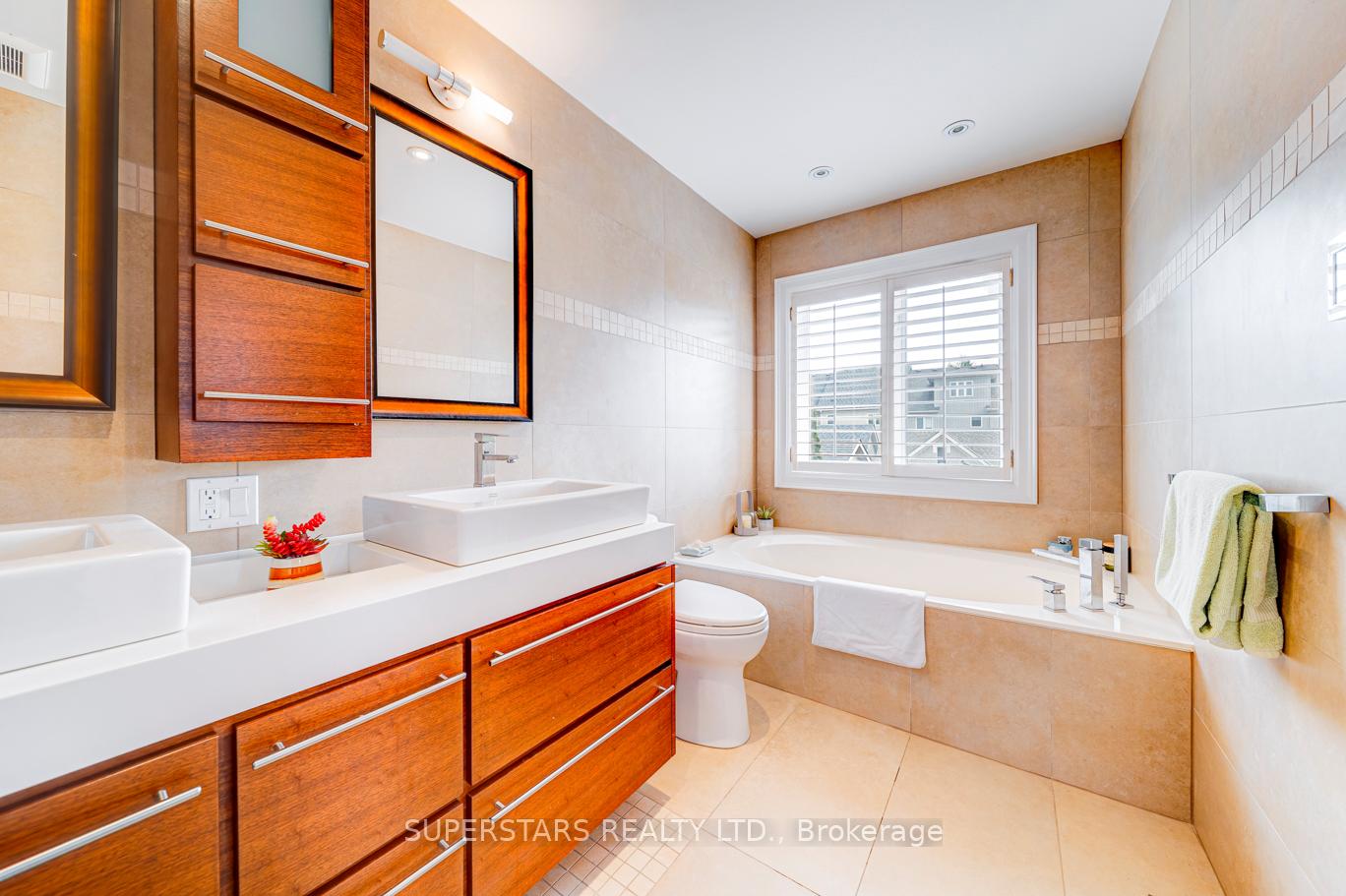 Photo 17 of 87 Prospectors Drive, Markham, Angus Glen — HOMEH