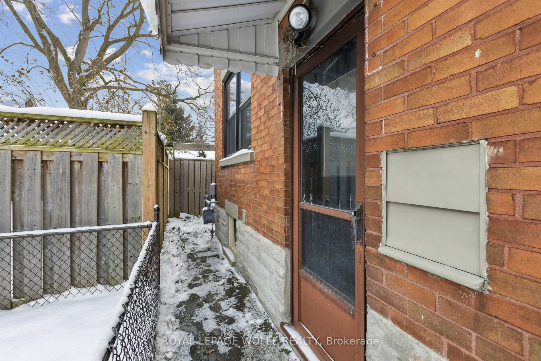 Photo 28 of 169 Cameron Street N, Kitchener, Auditorium — HOMEH