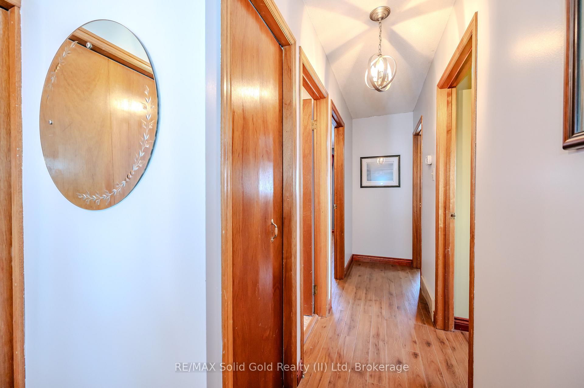 Photo 17 of 120 Albion Court, Kitchener — HOMEH