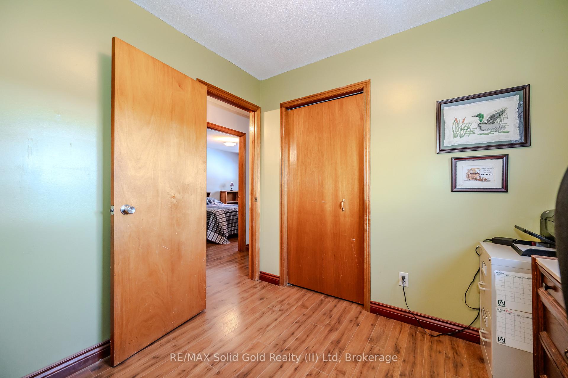 Photo 19 of 120 Albion Court, Kitchener — HOMEH