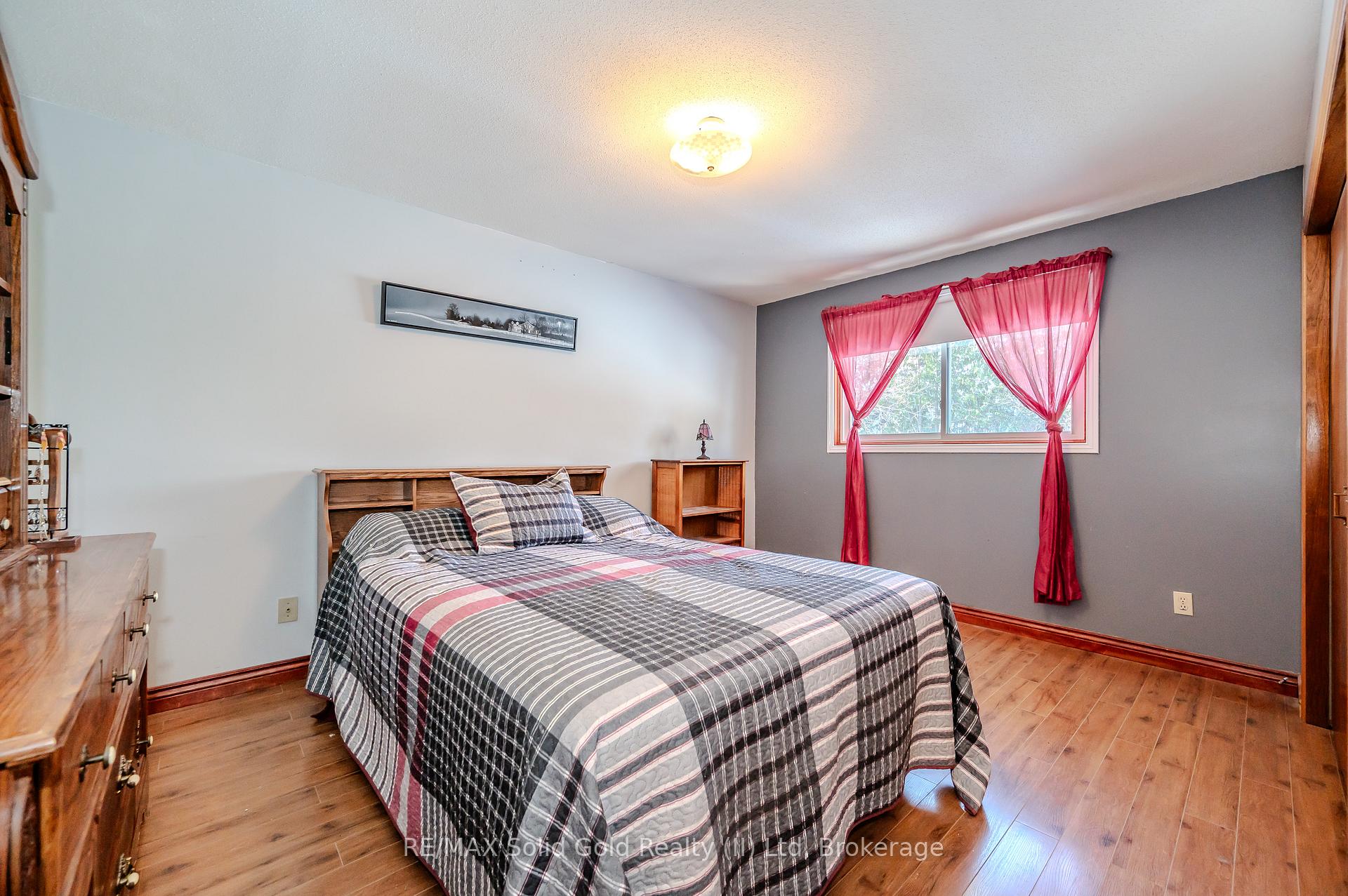 Photo 23 of 120 Albion Court, Kitchener — HOMEH