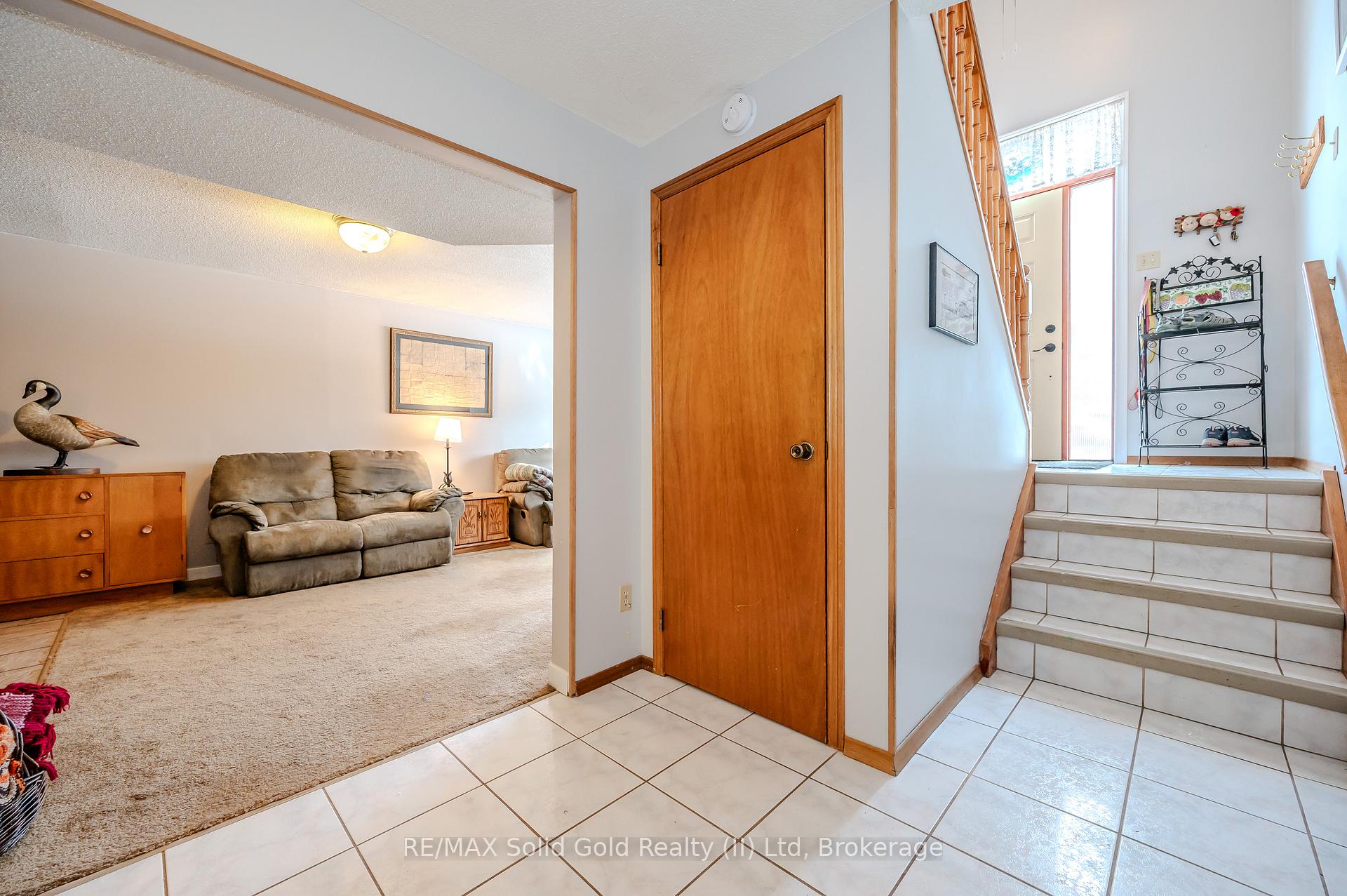 Photo 25 of 120 Albion Court, Kitchener — HOMEH